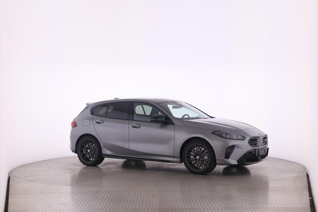 BMW M135i xDrive-image-9