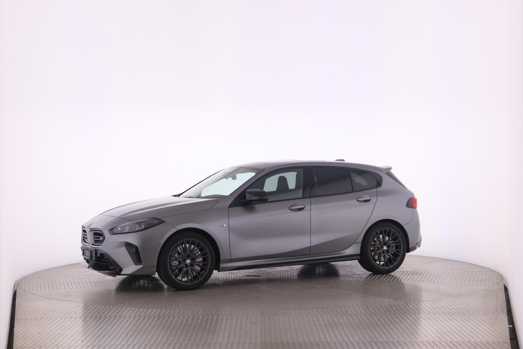 BMW M135i xDrive-image-14