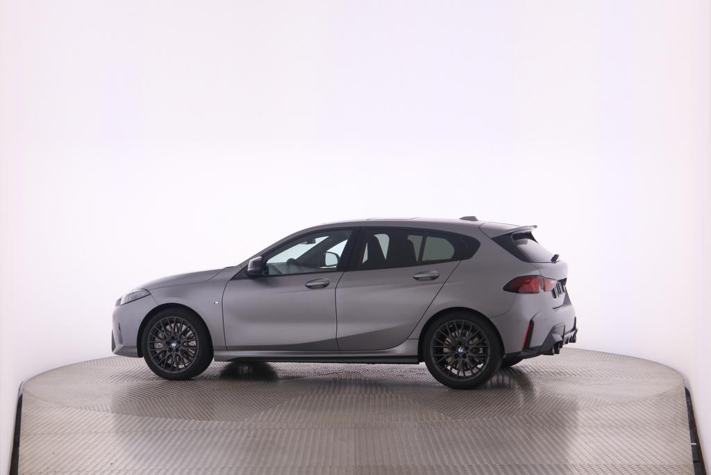 BMW M135i xDrive-image-4