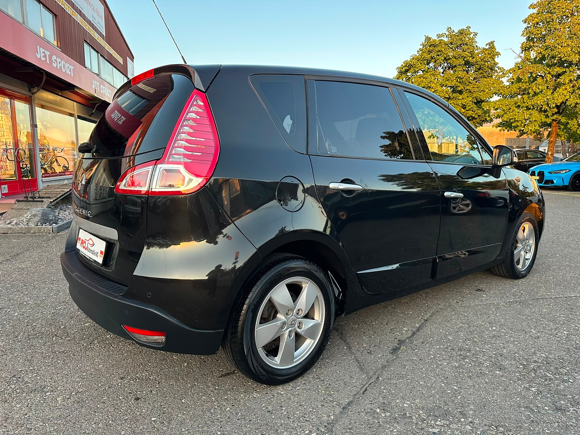 RENAULT Scénic 2.0 16V Privilège X-Tronic CVT-image-5