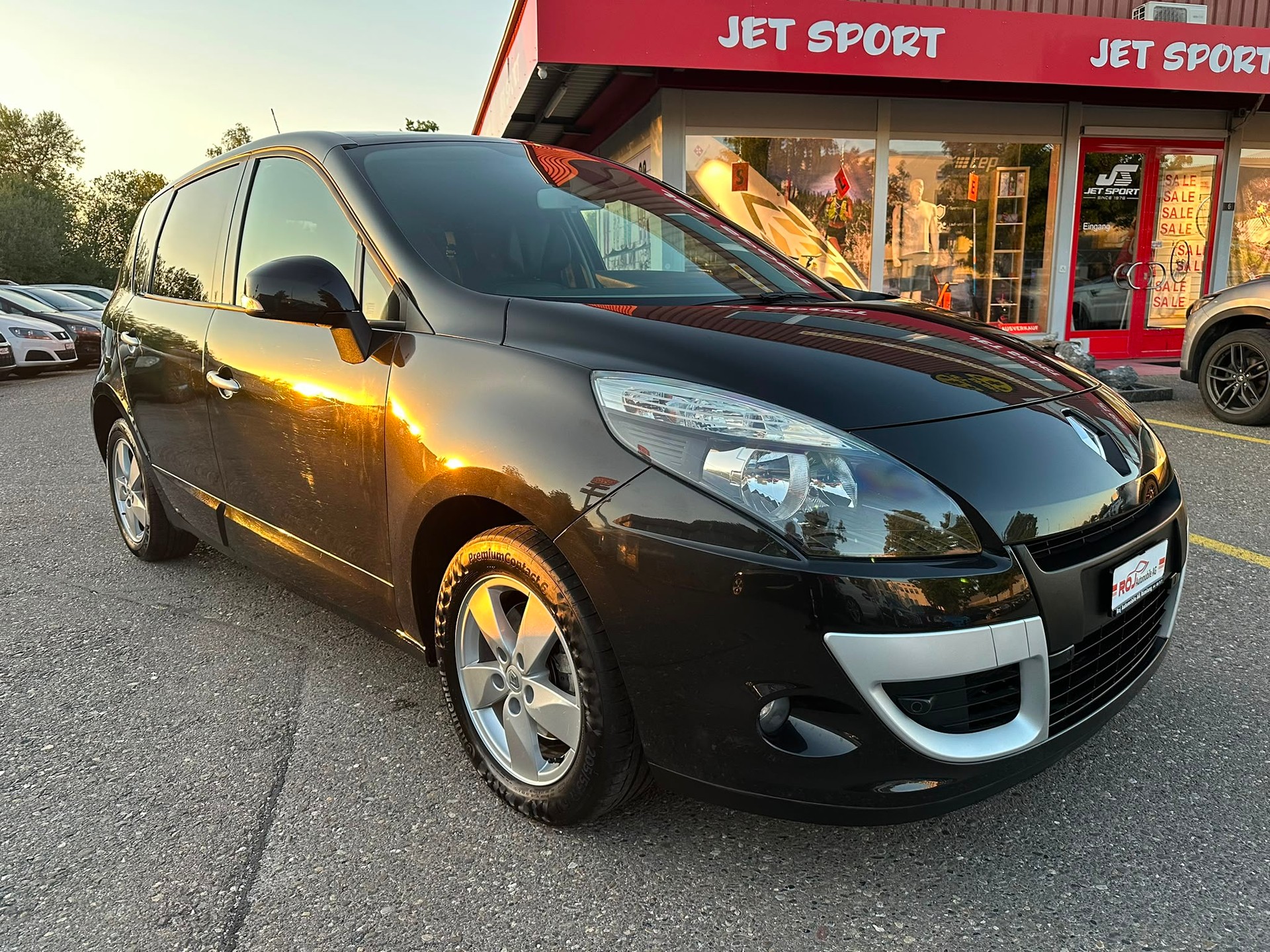 RENAULT Scénic 2.0 16V Privilège X-Tronic CVT-image-3