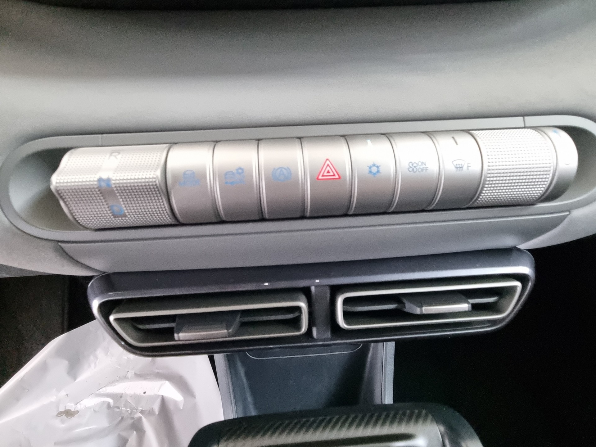 BYD Dolphin Surf 43kWh Comfort-image-14