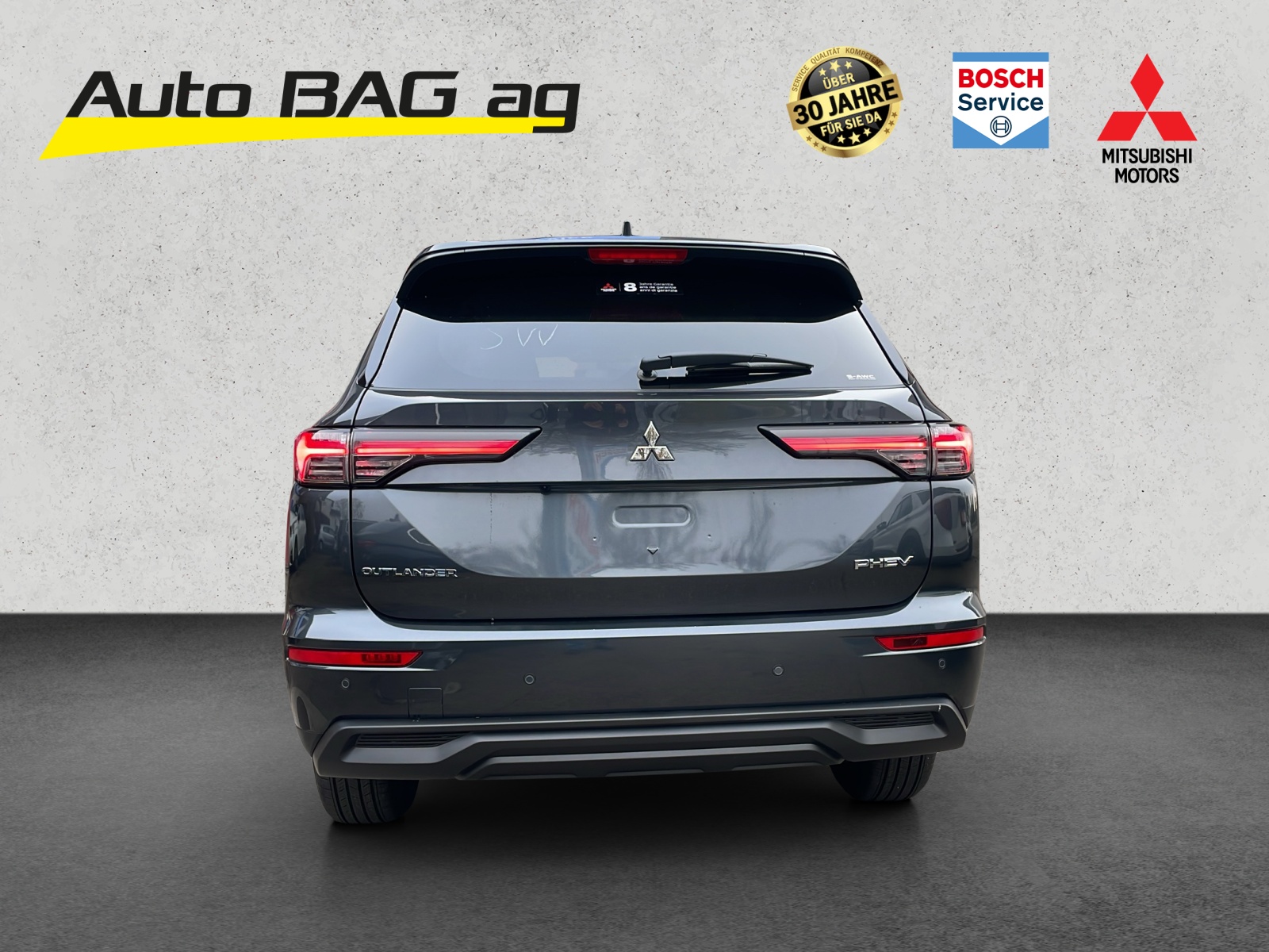 MITSUBISHI Outlander 2.4 PHEV Invite 4x4-image-3
