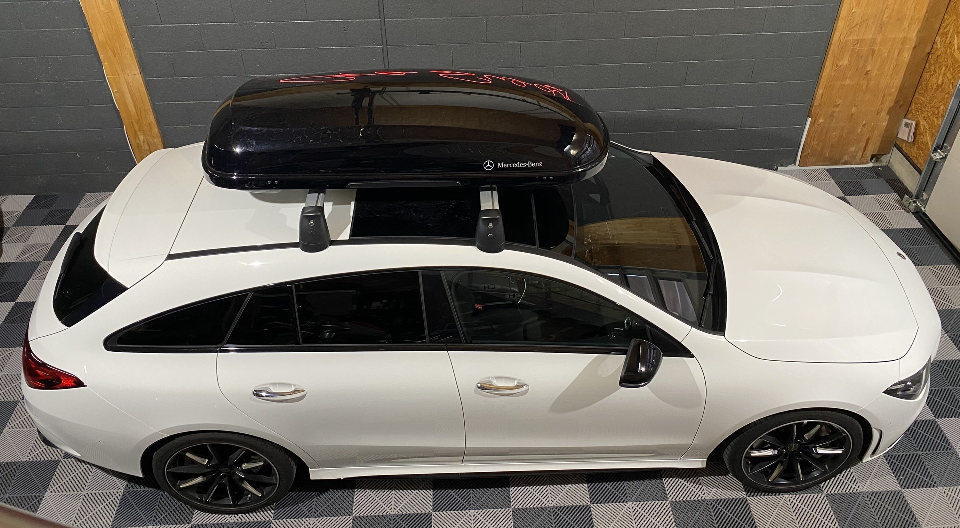 MERCEDES-BENZ CLA Shooting Brake 35 AMG 4Matic 7G-DCT-image-2