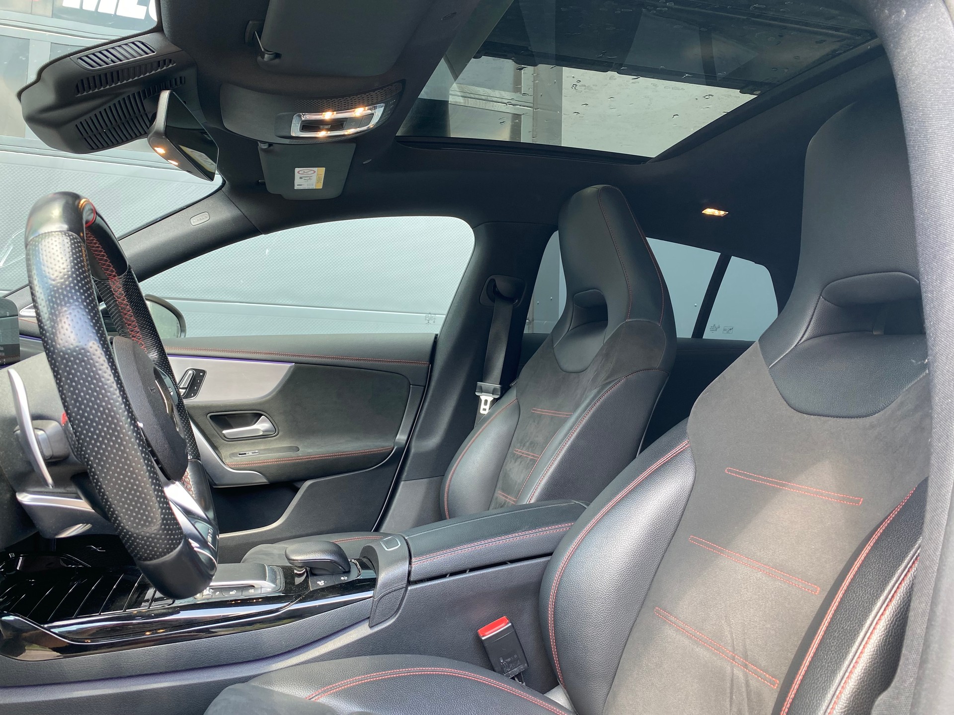 MERCEDES-BENZ CLA Shooting Brake 35 AMG 4Matic 7G-DCT-image-14