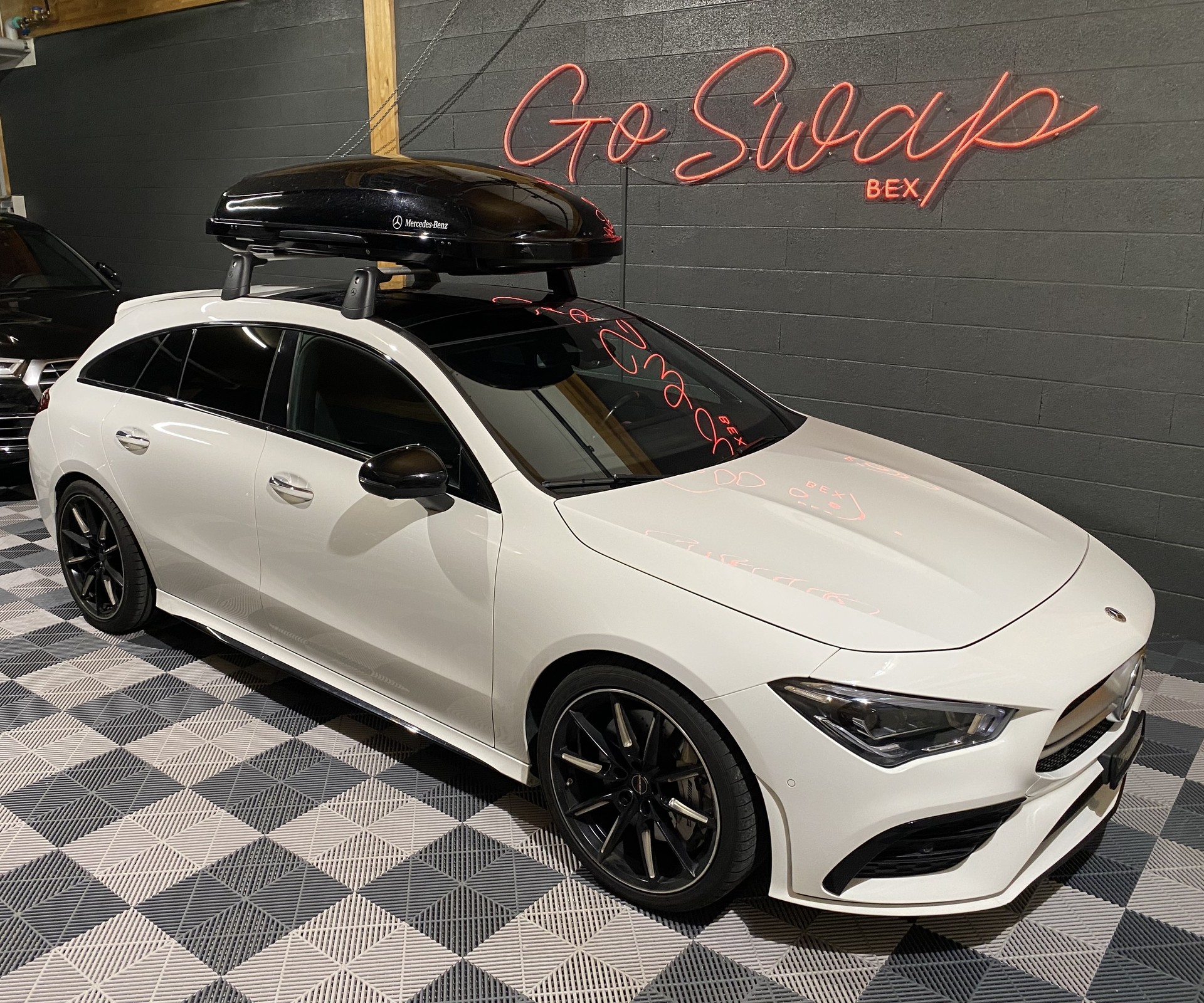 MERCEDES-BENZ CLA Shooting Brake 35 AMG 4Matic 7G-DCT-image-1