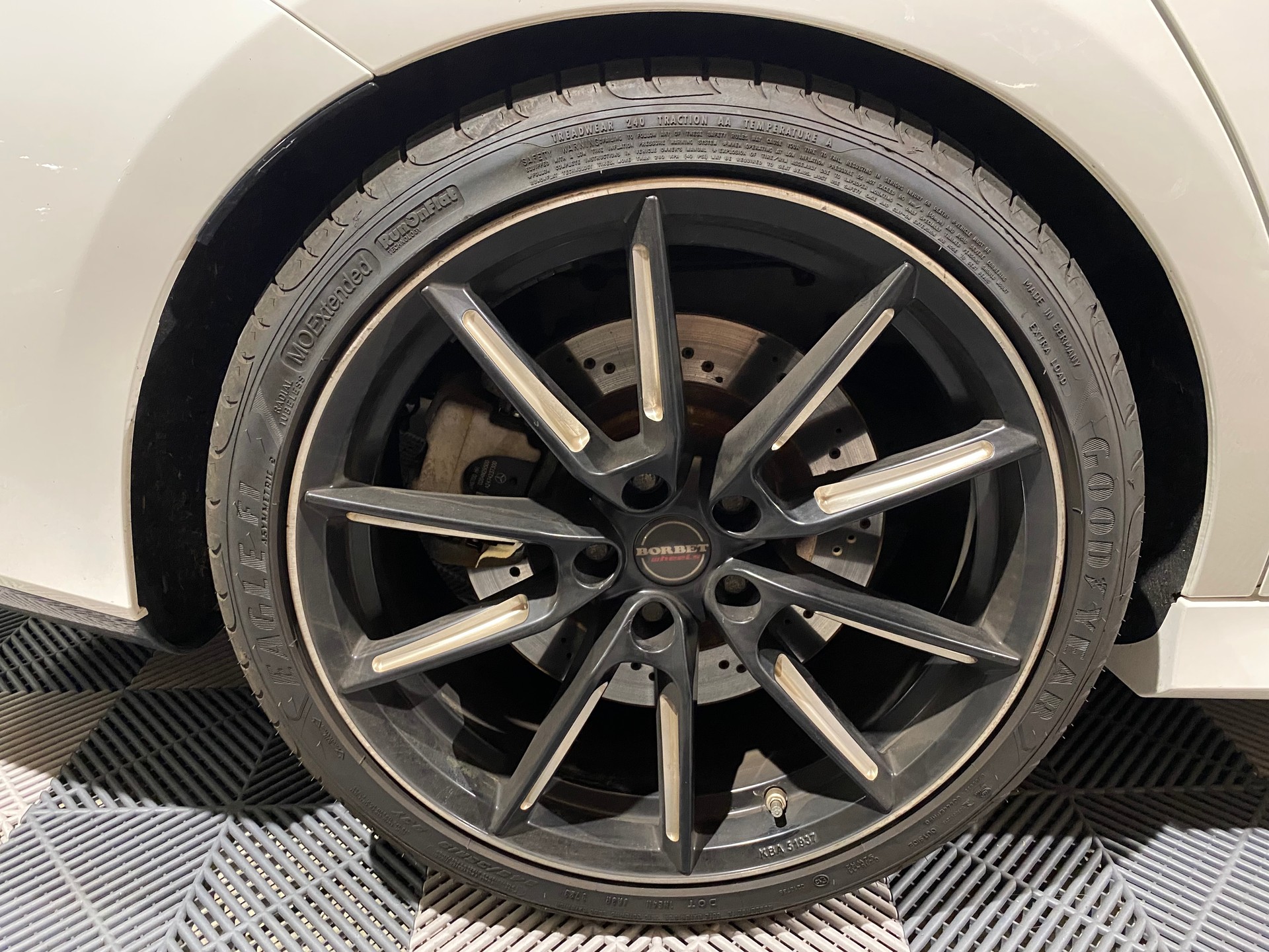 MERCEDES-BENZ CLA Shooting Brake 35 AMG 4Matic 7G-DCT-image-6