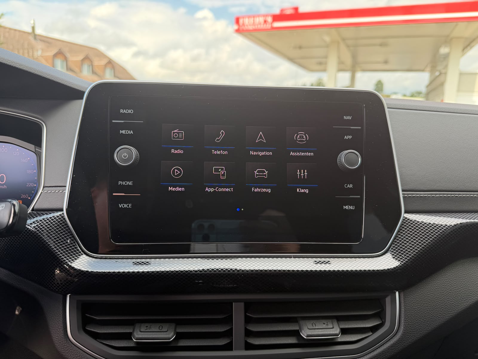 VW T-Cross 1.0 TSI EVO R-Line DSG-image-16