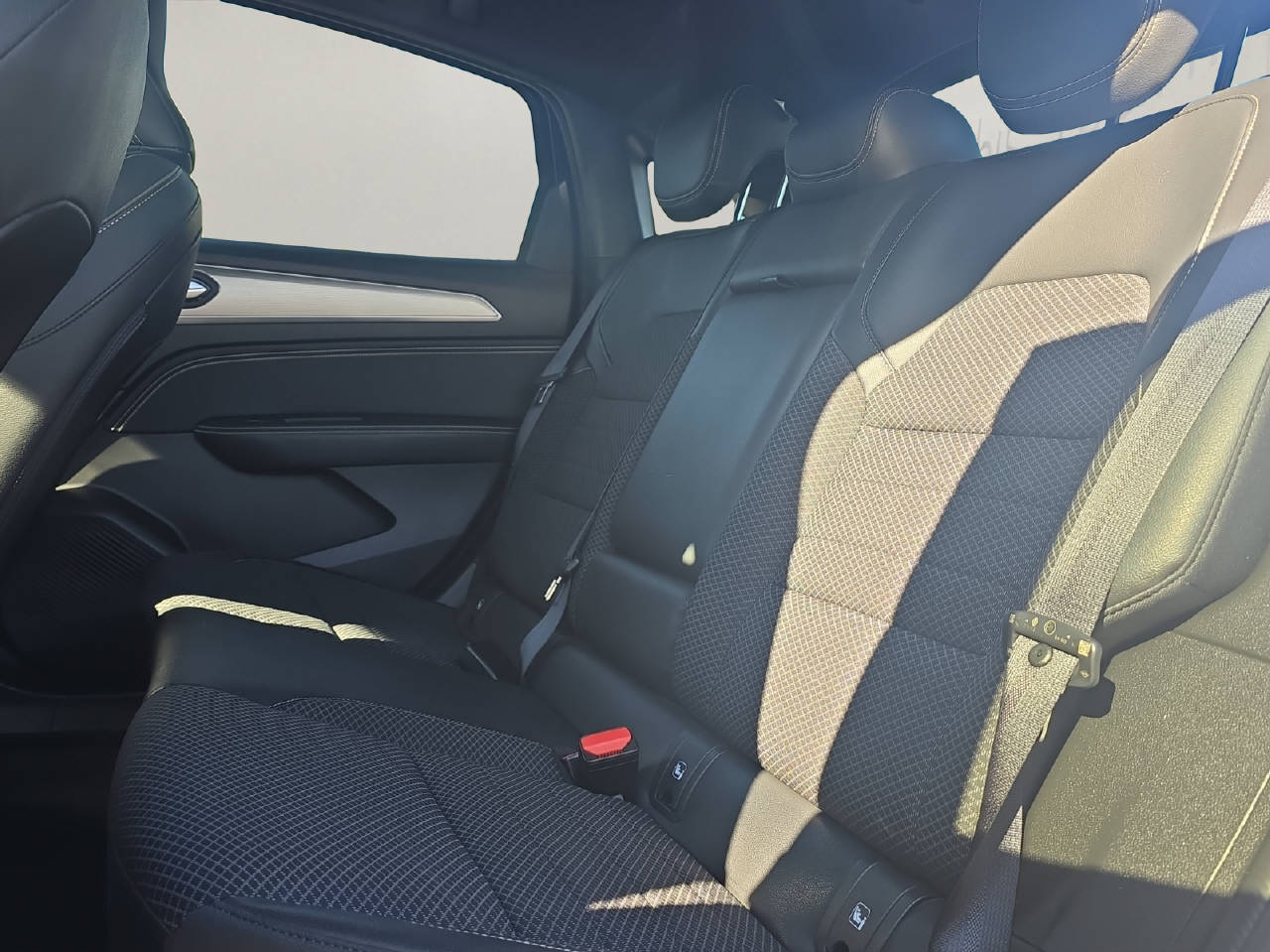 RENAULT Arkana 1.6 E-Tech techno-image-10