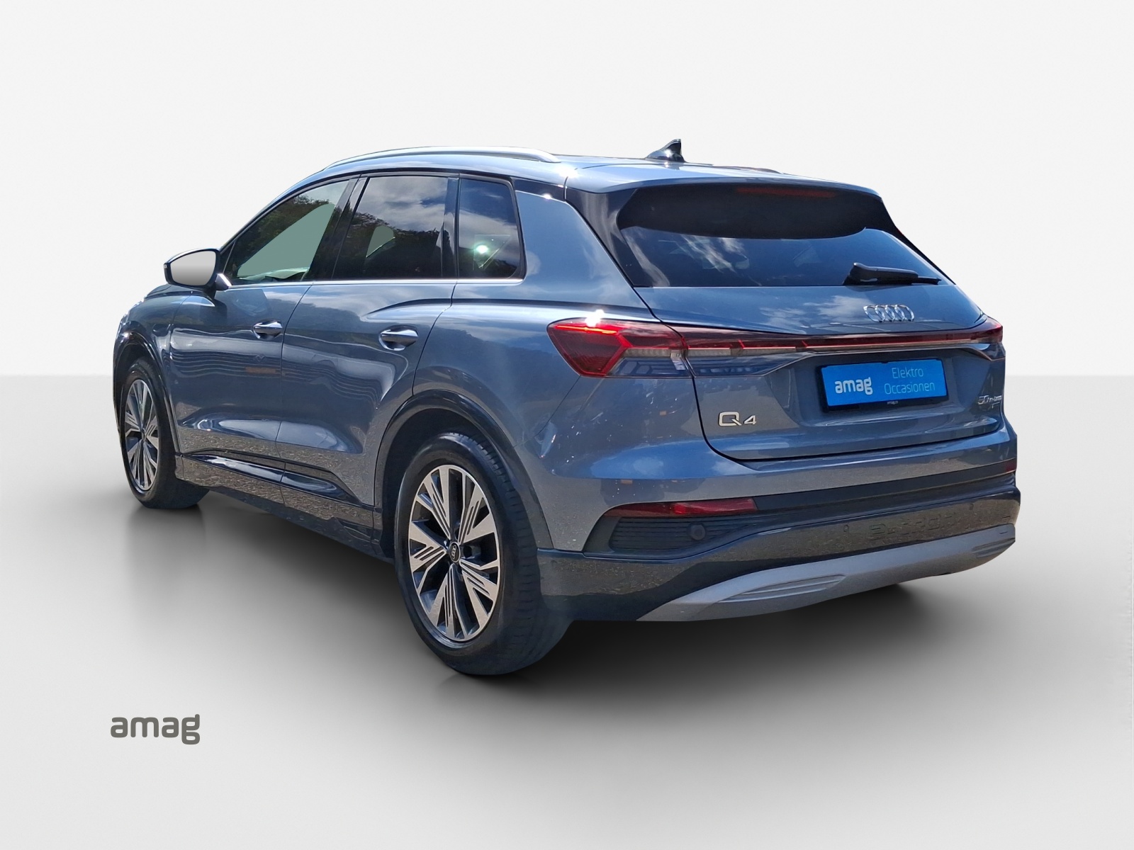AUDI Q4 e-tron 50 quattro-image-2