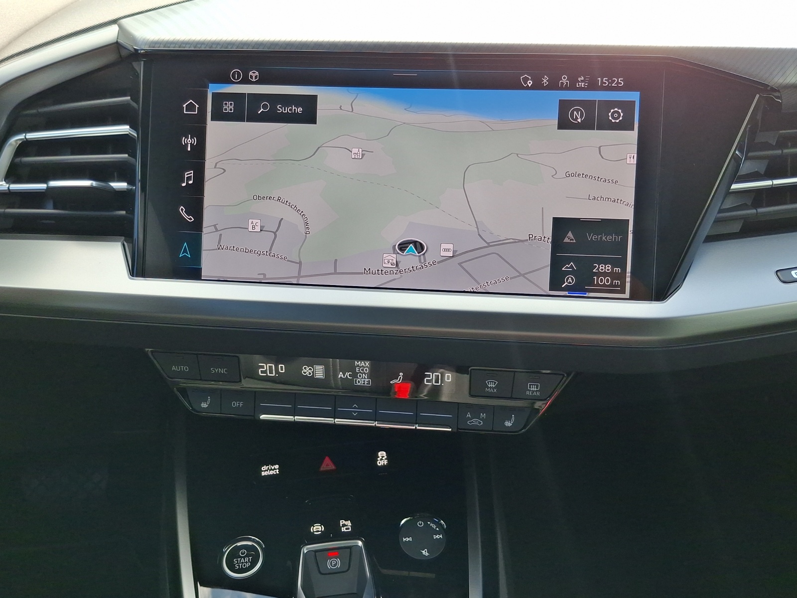 AUDI Q4 e-tron 50 quattro-image-10