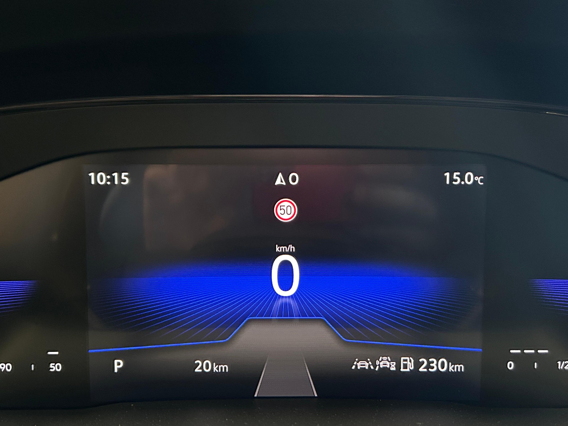 VW Touran 1.5 TSI Comfortline DSG 7 PLACES/7PLATZ-image-12