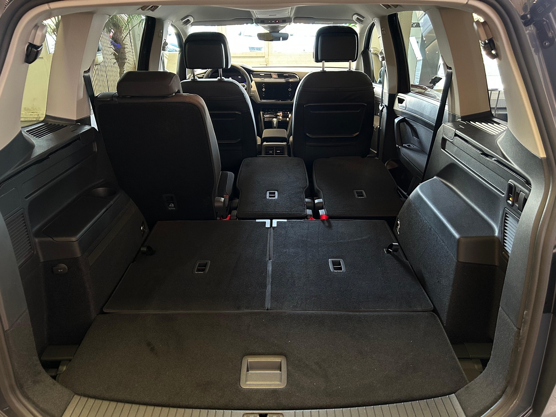 VW Touran 1.5 TSI Comfortline DSG 7 PLACES/7PLATZ-image-24