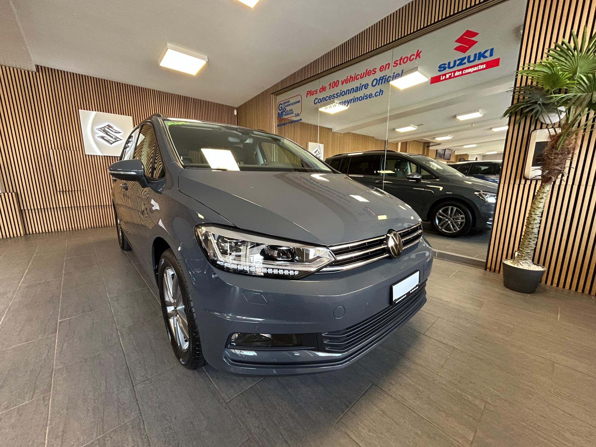 VW Touran 1.5 TSI Comfortline DSG 7 PLACES/7PLATZ-image-2