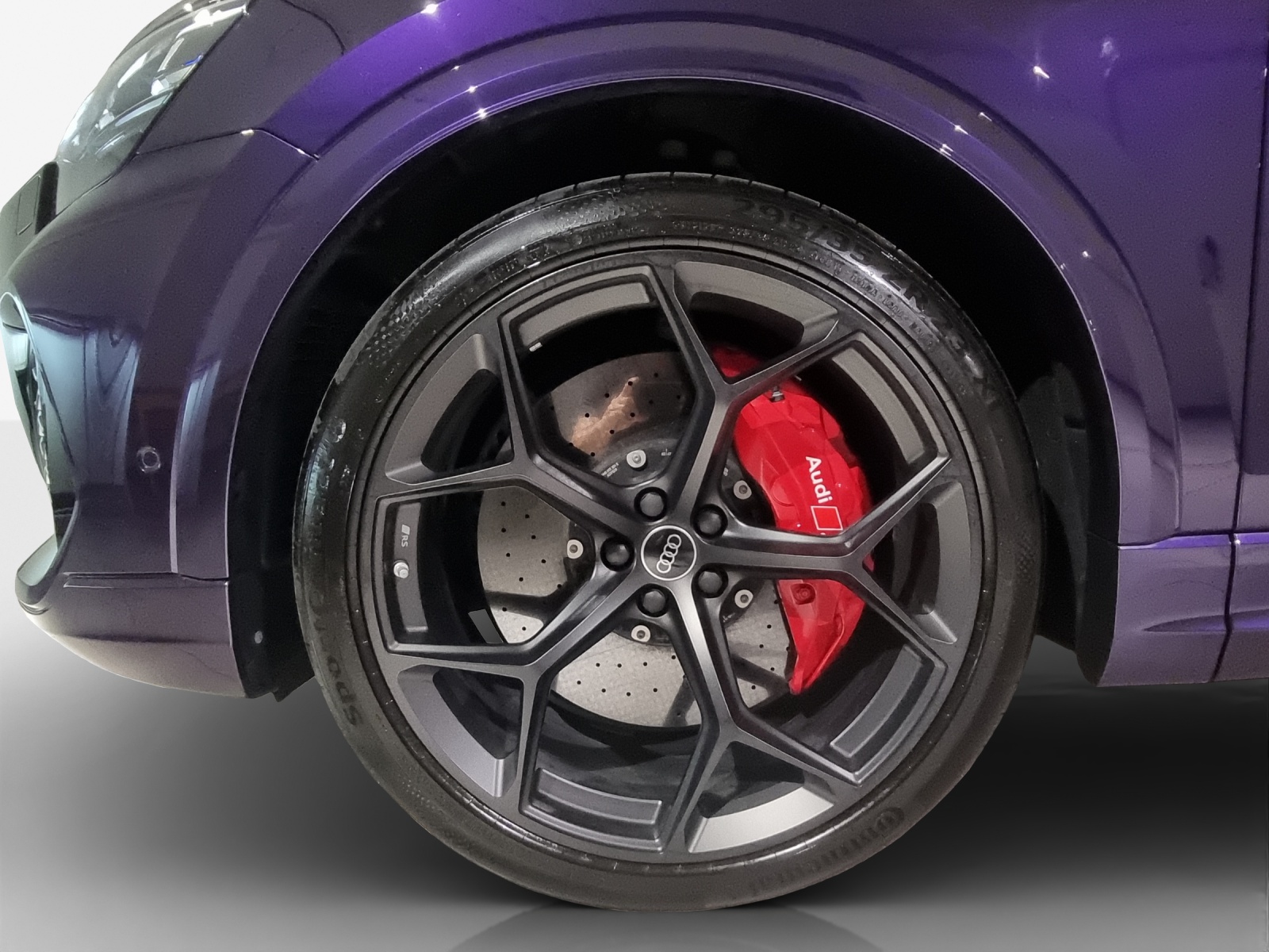 AUDI RSQ8 performance quattro-image-13