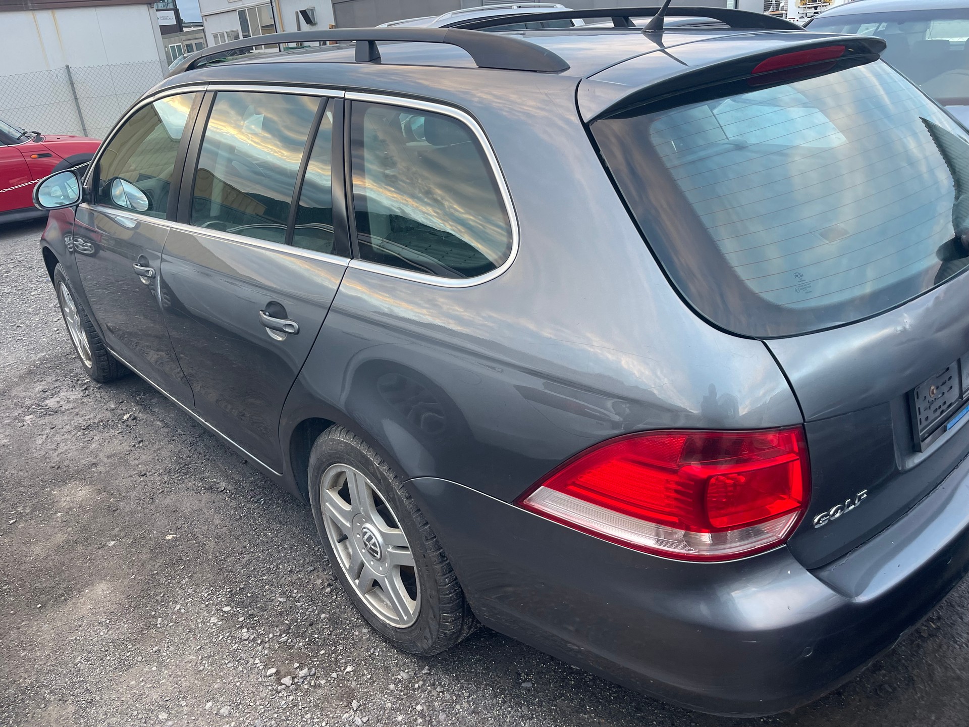 VW Golf Variant 1.9 TDI Value 4Motion-image-11
