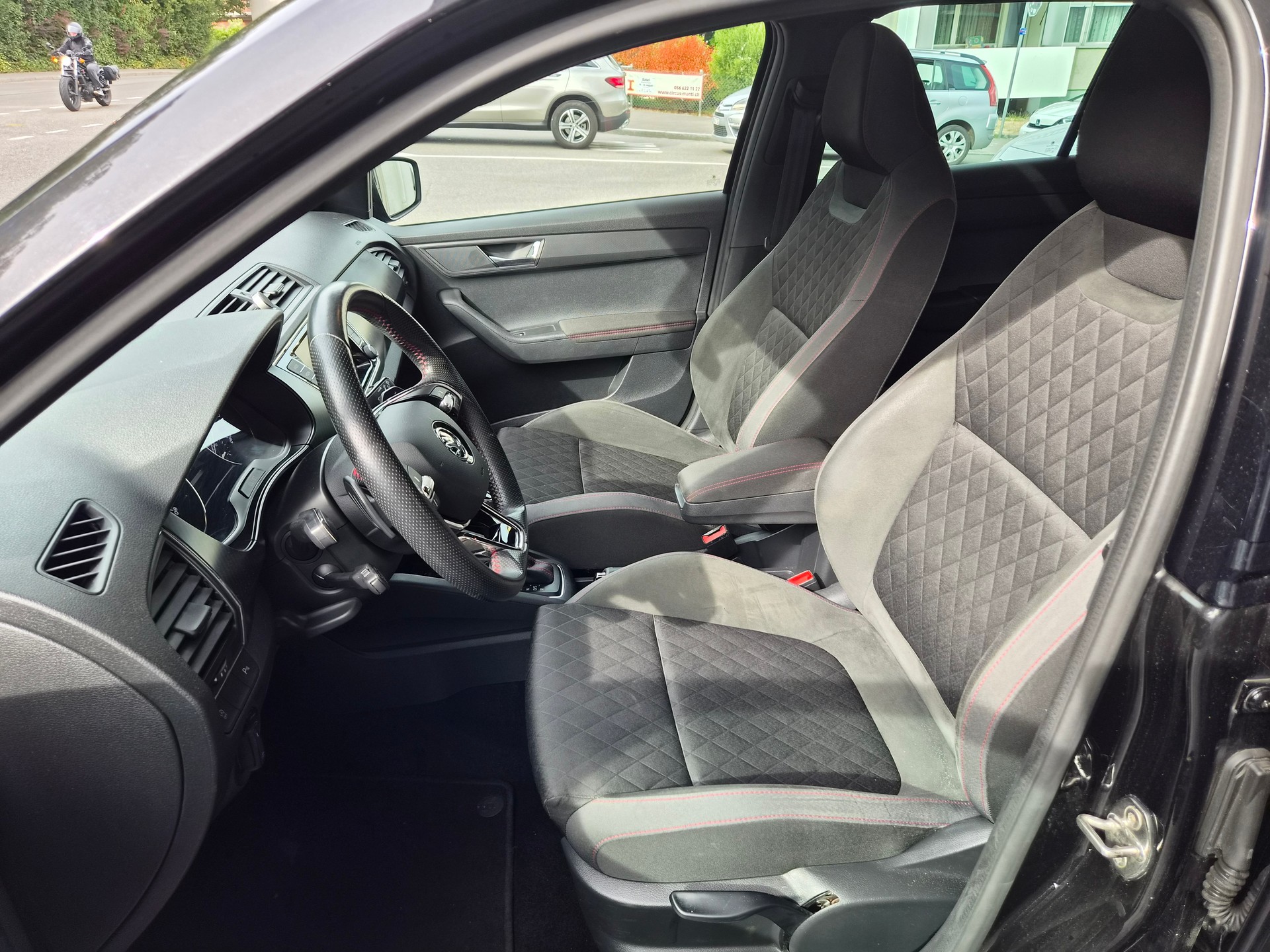 SKODA Fabia 1.0 TSI Monte Carlo DSG-image-6