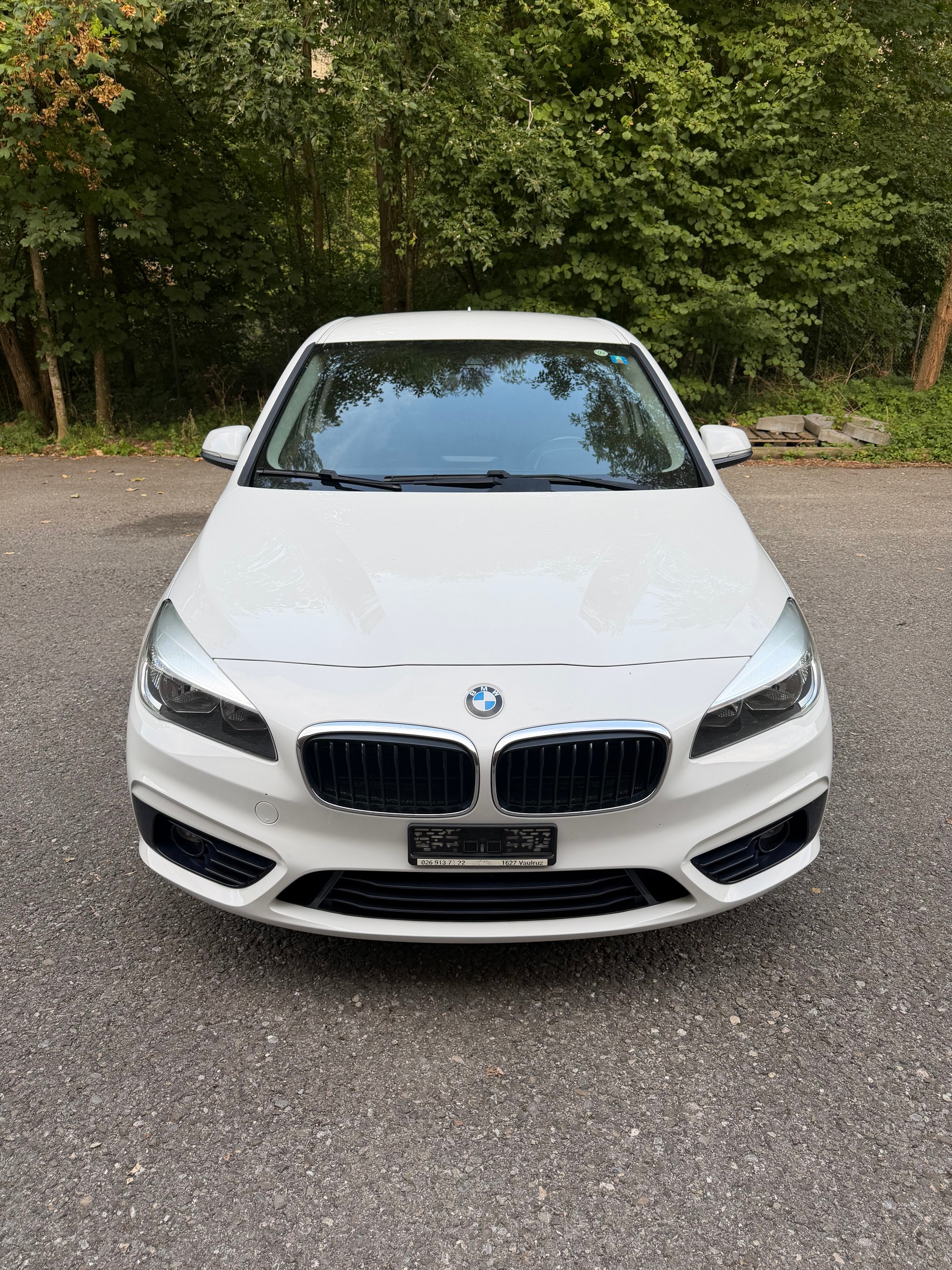 BMW 220d xDrive Active Tourer Steptronic-image-0