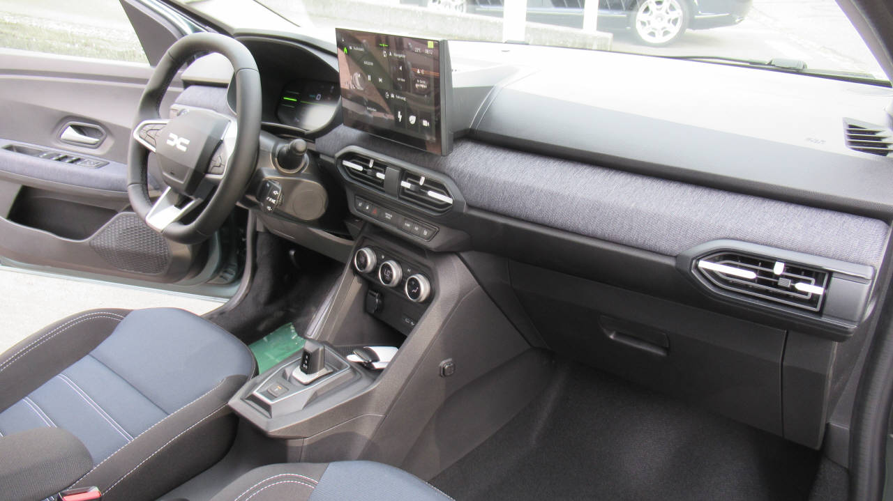 DACIA Jogger 1.8 Hybrid Journey 7P-image-13