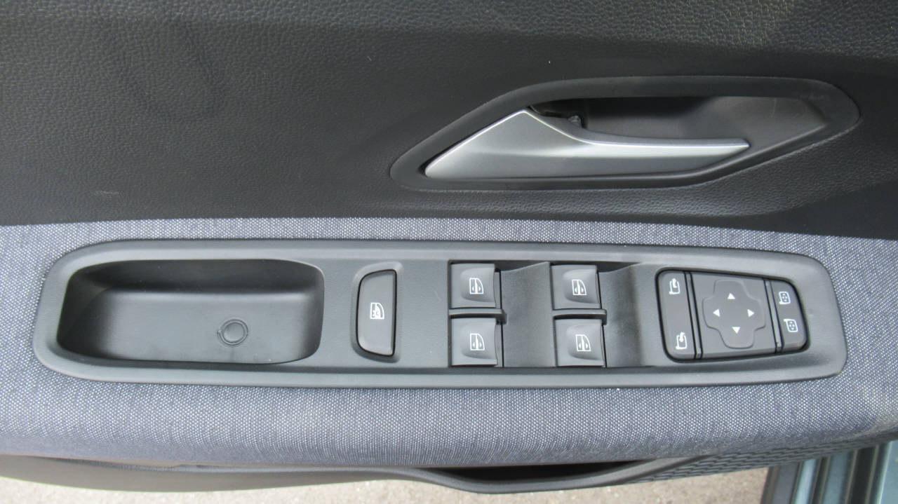 DACIA Jogger 1.8 Hybrid Journey 7P-image-7