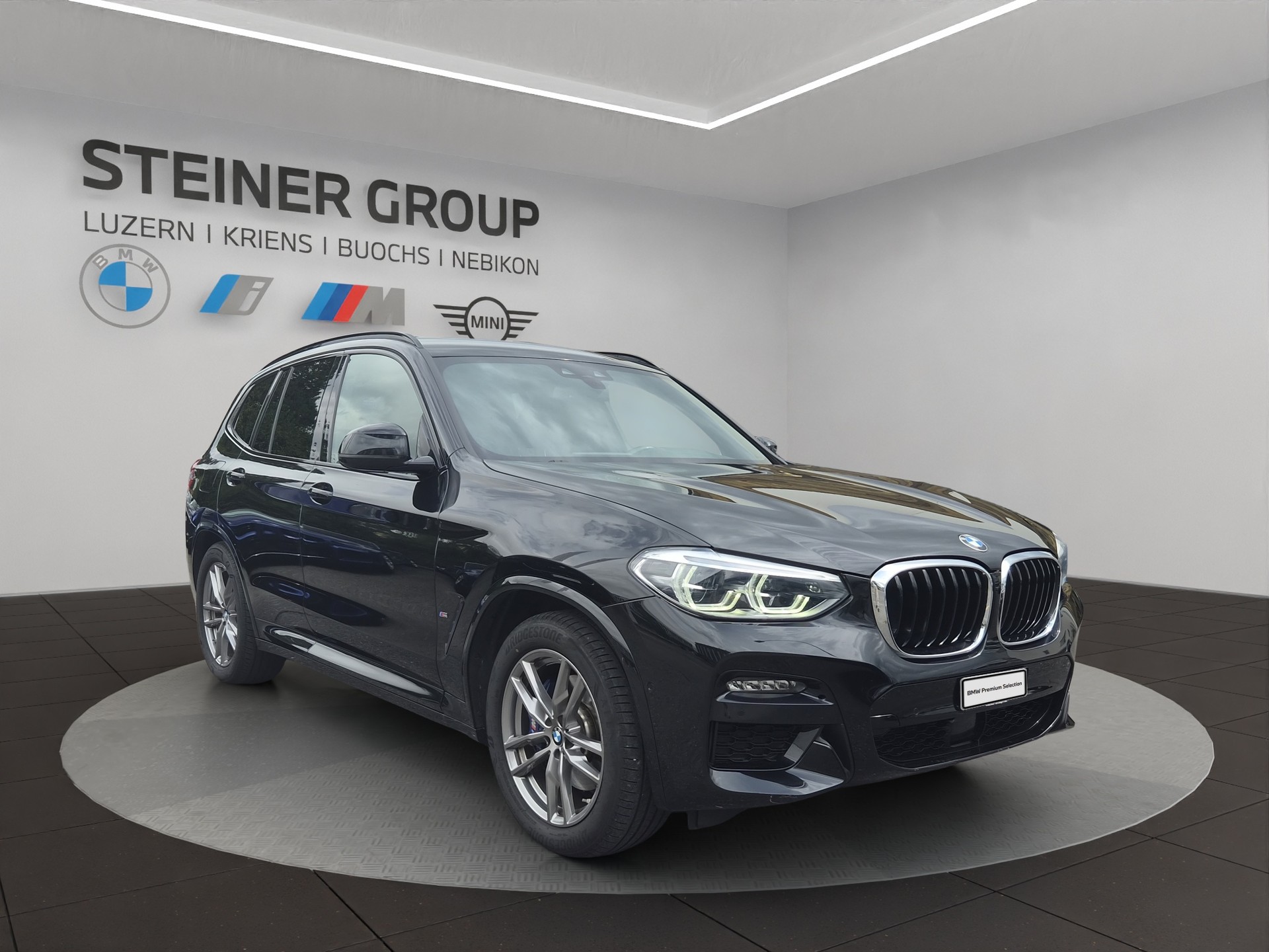 BMW X3 xDrive 30e M Sport-showroom-element-3