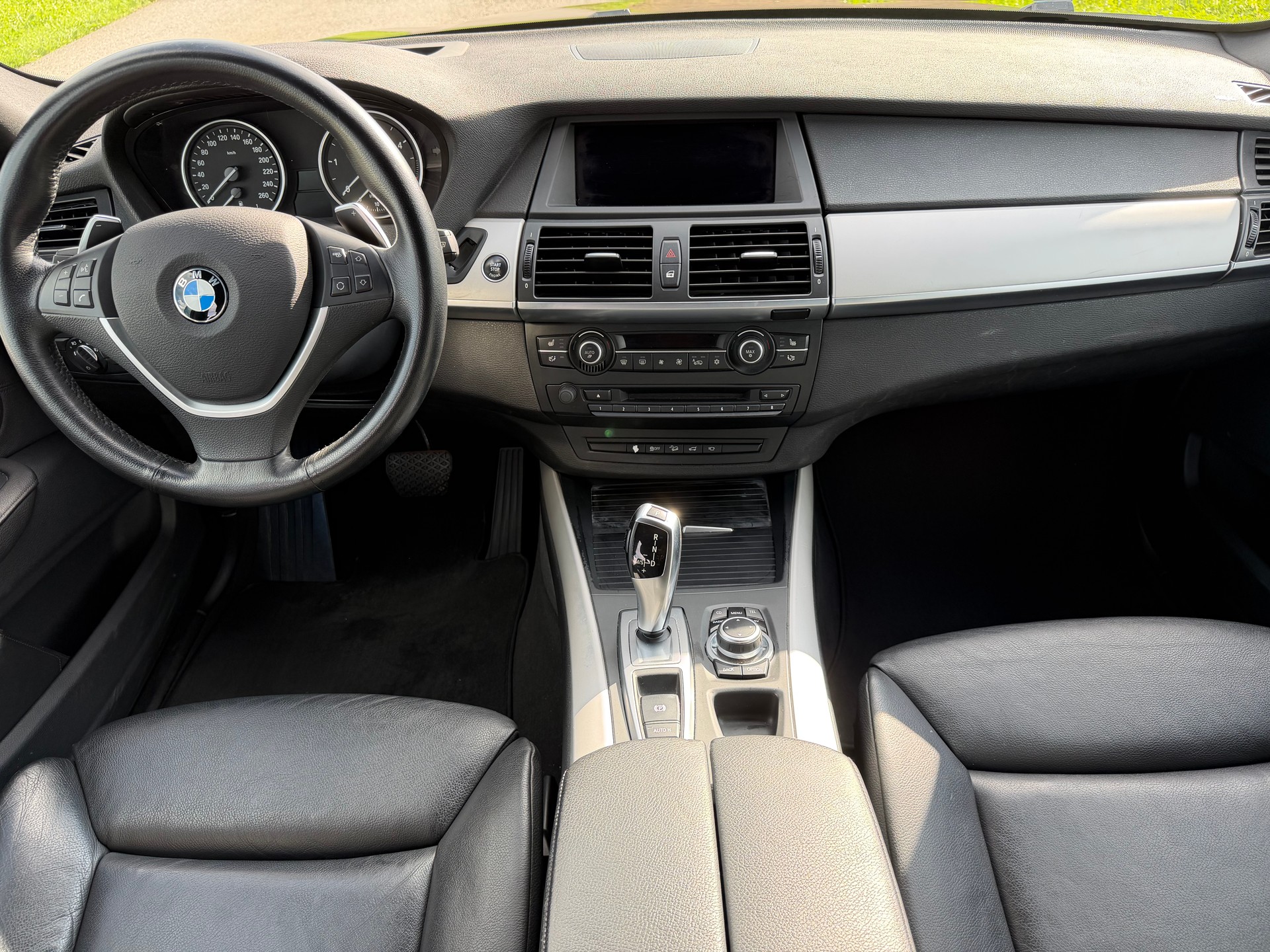 BMW X5 xDrive 40d Steptronic-image-14