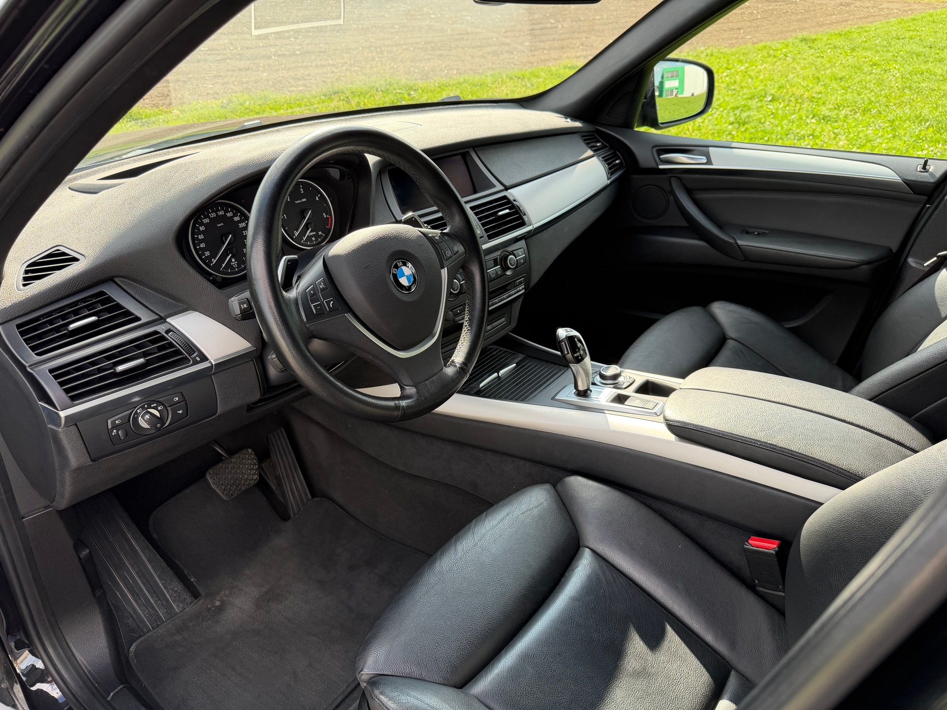 BMW X5 xDrive 40d Steptronic-image-8