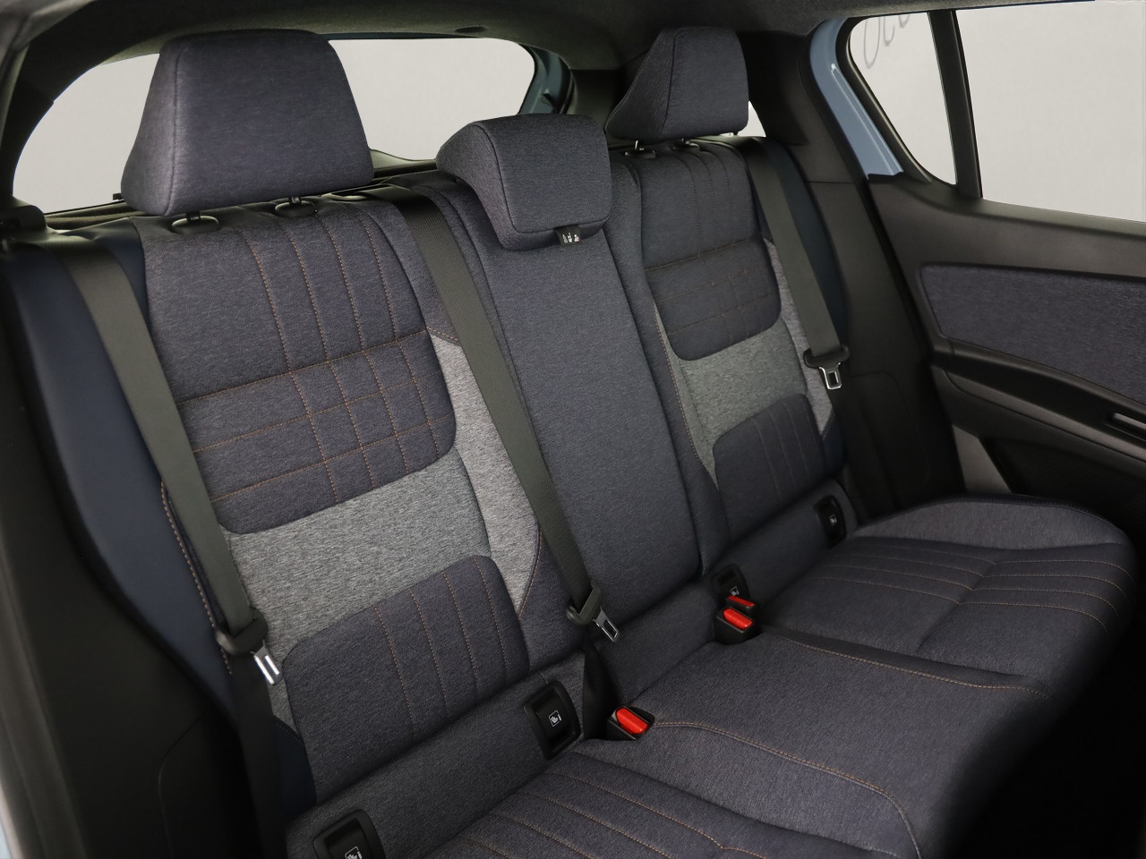 RENAULT R4 E-Tech Comfort Range techno-image-7