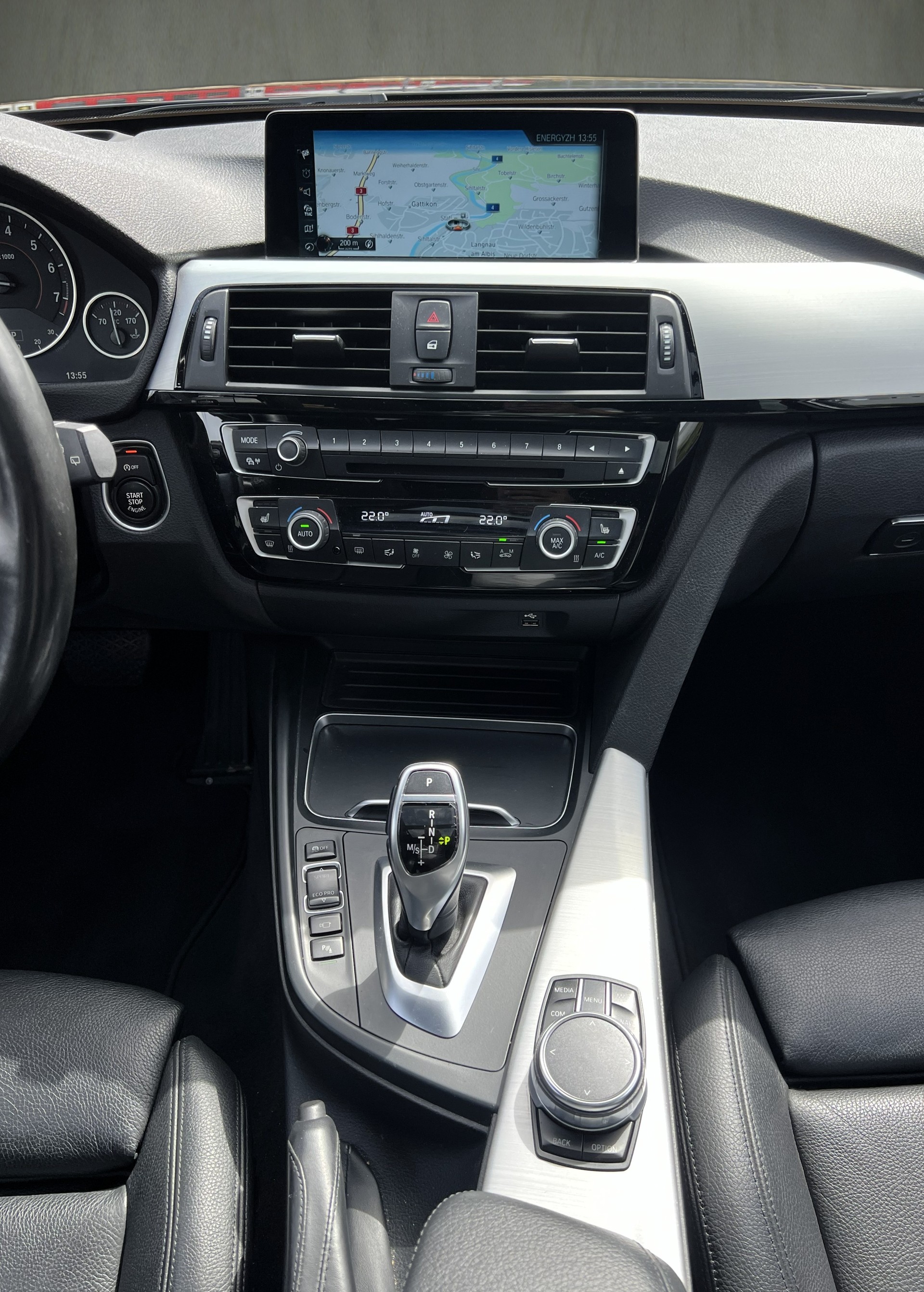 BMW 340i xDrive Touring M Sport Steptronic-image-22