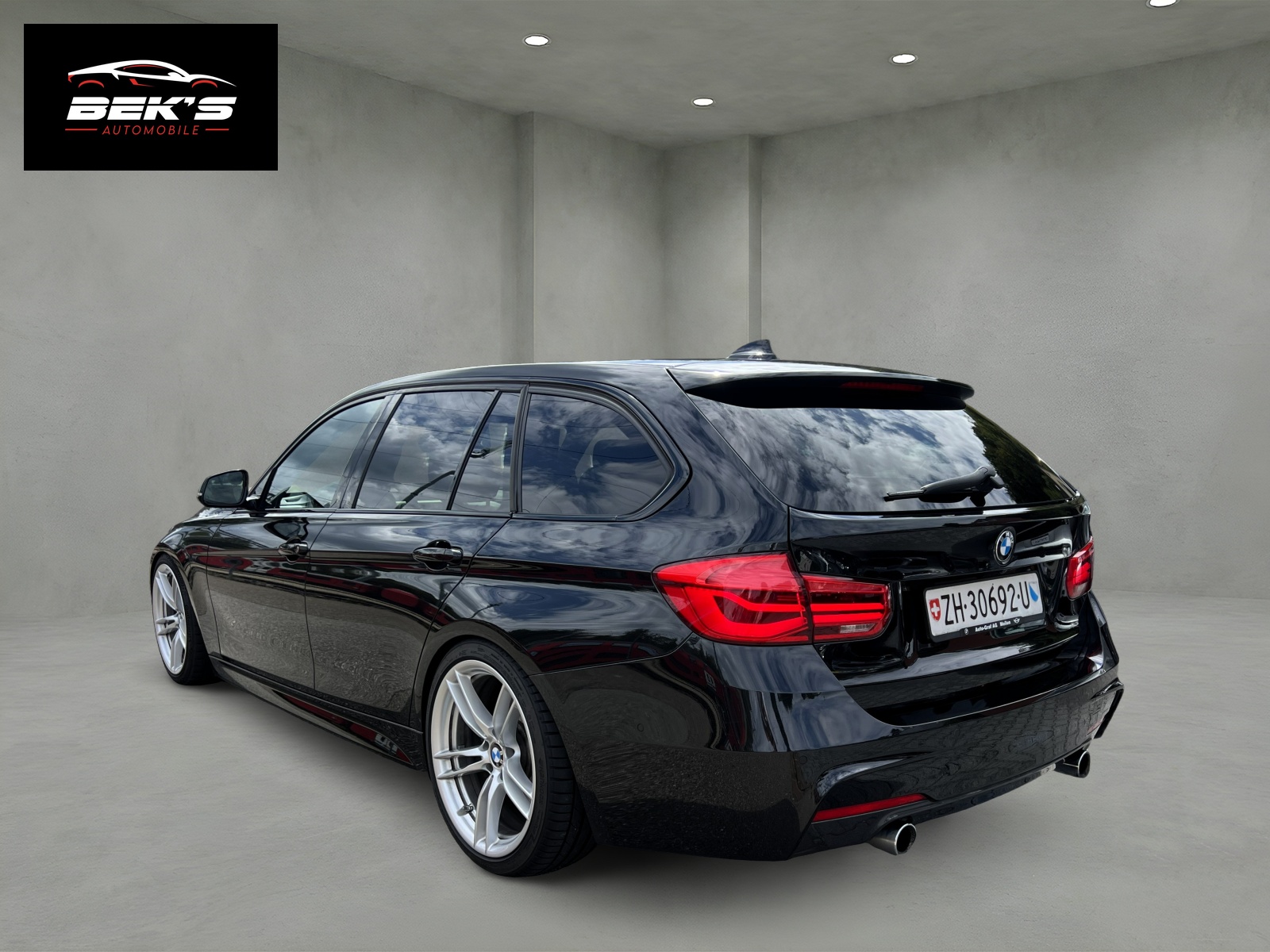 BMW 340i xDrive Touring M Sport Steptronic-image-2