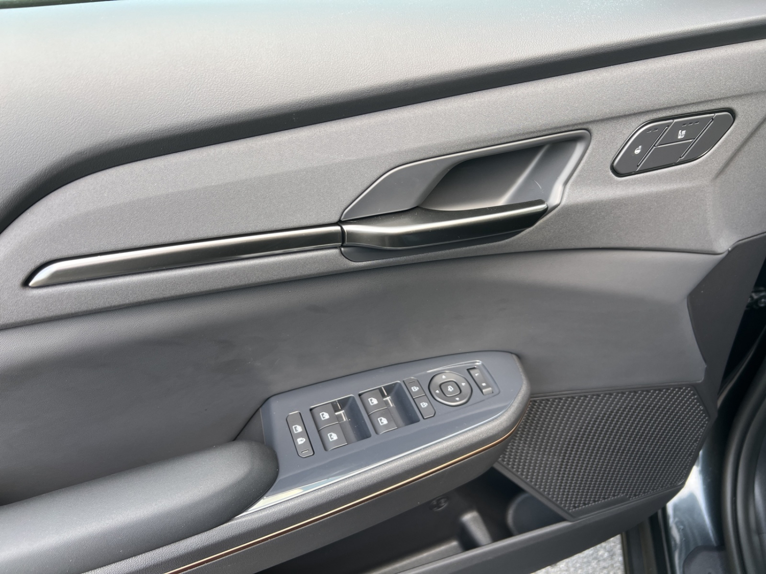 KIA EV5 81 kWh Earth-image-17