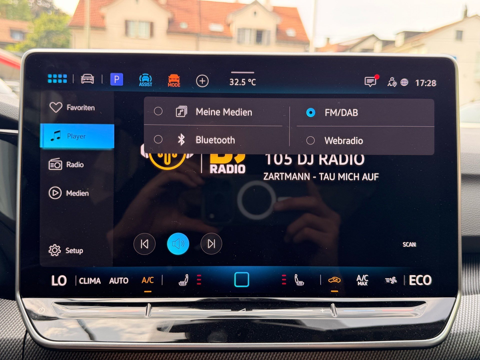 VW Golf 1.5 TSI DSG eHybrid 272 PS GTE *** 360 GRAD KAMERA & HEAD-UP DISPLAY ***-image-21