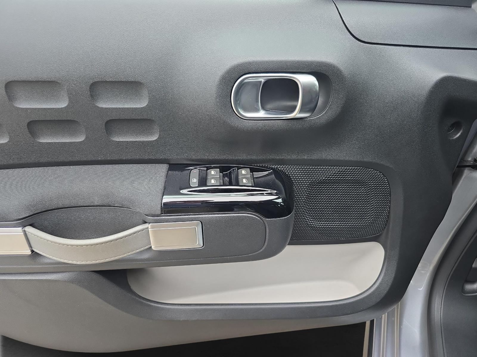 CITROEN C3 1.2 PureTech Shine-image-17