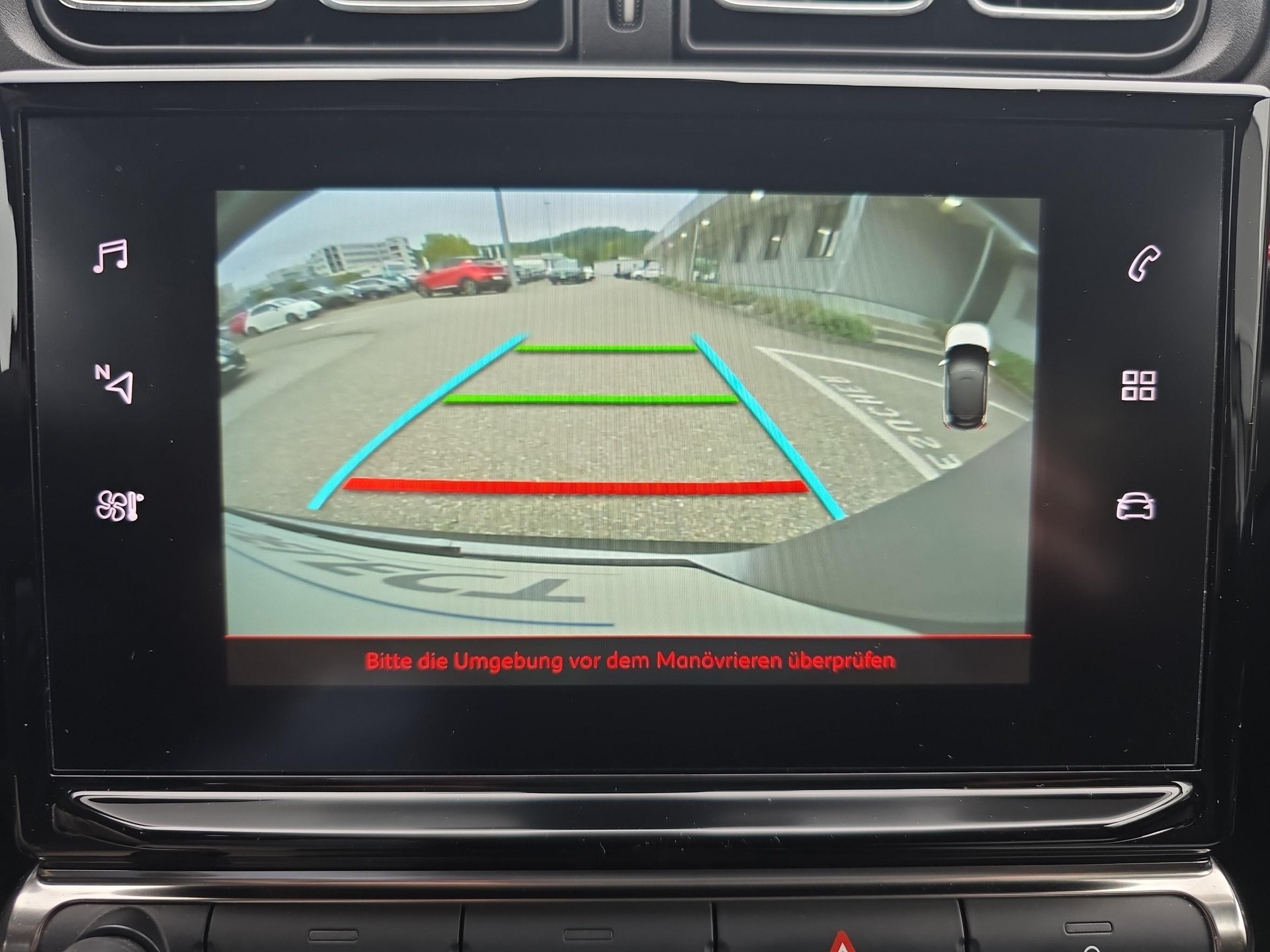 CITROEN C3 1.2 PureTech Shine-image-15