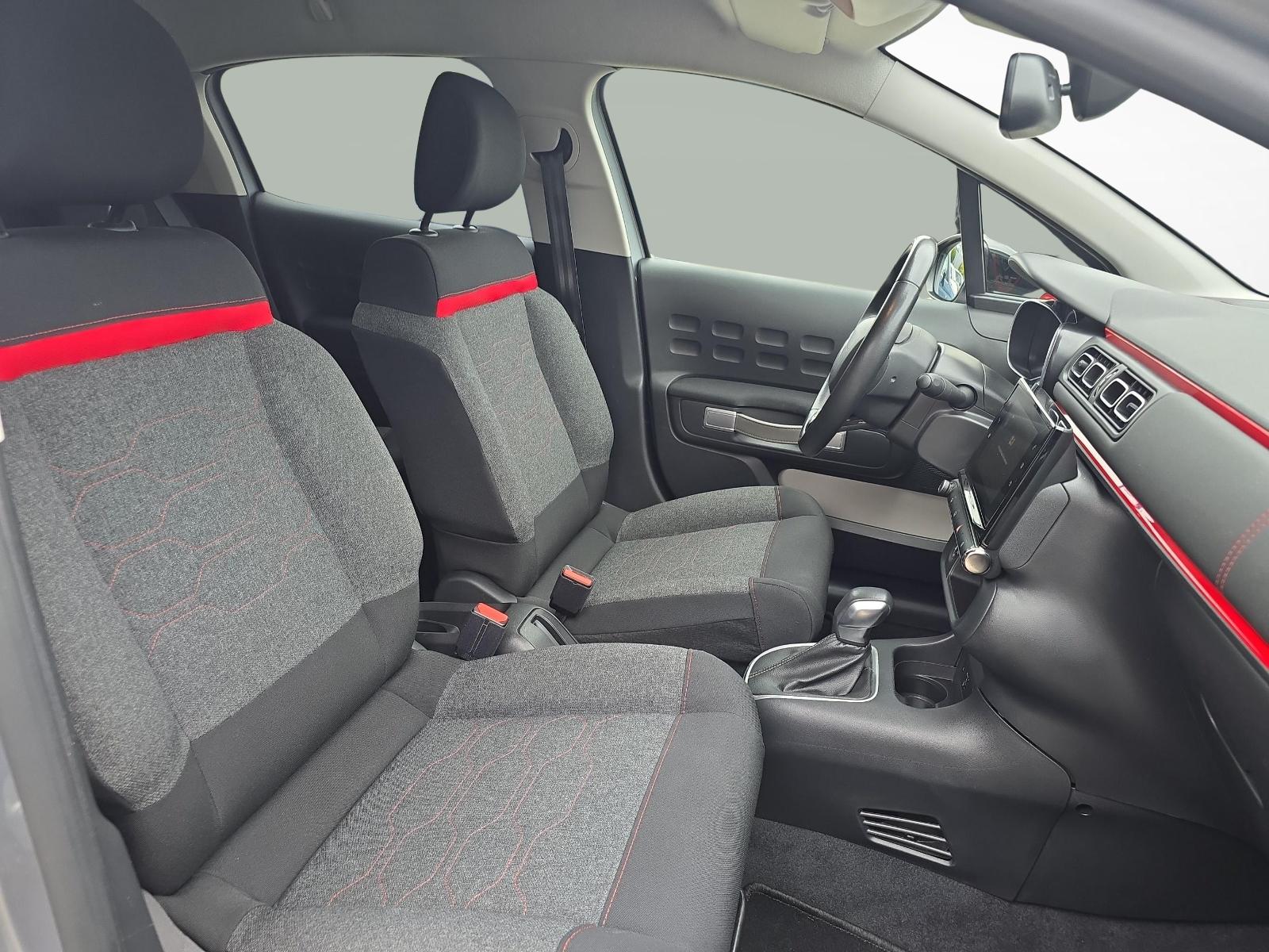CITROEN C3 1.2 PureTech Shine-image-9
