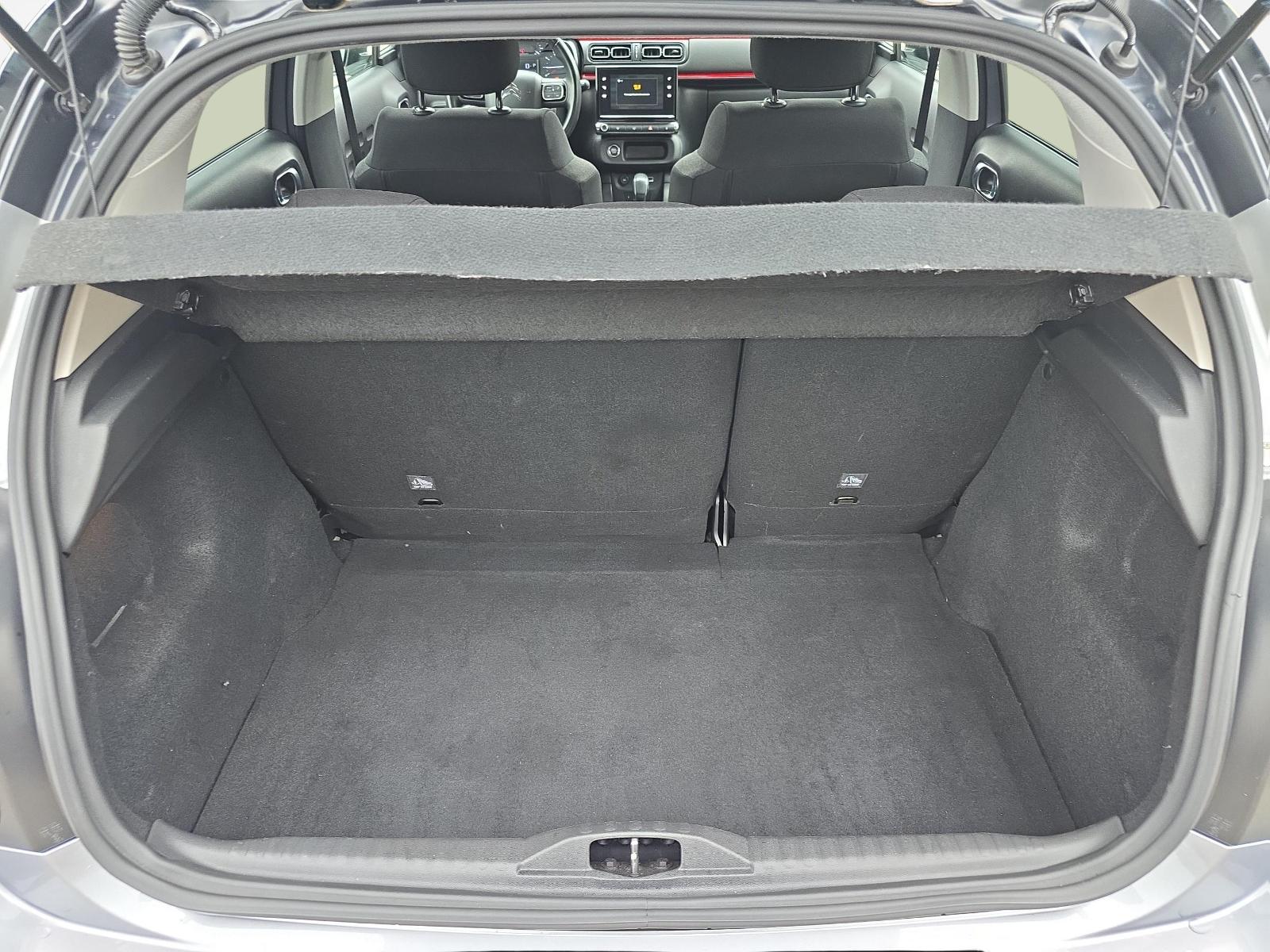 CITROEN C3 1.2 PureTech Shine-image-11