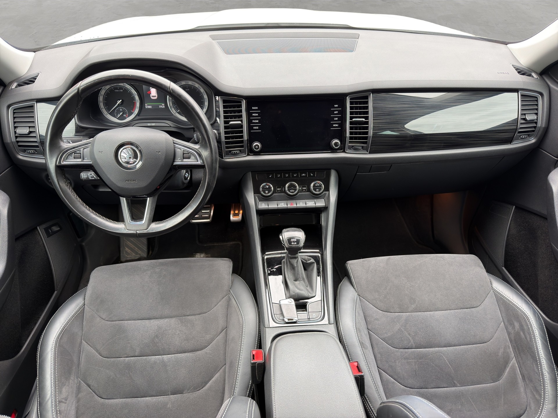 SKODA Kodiaq 2.0 TDI CR Style 4x4 DSG-image-11