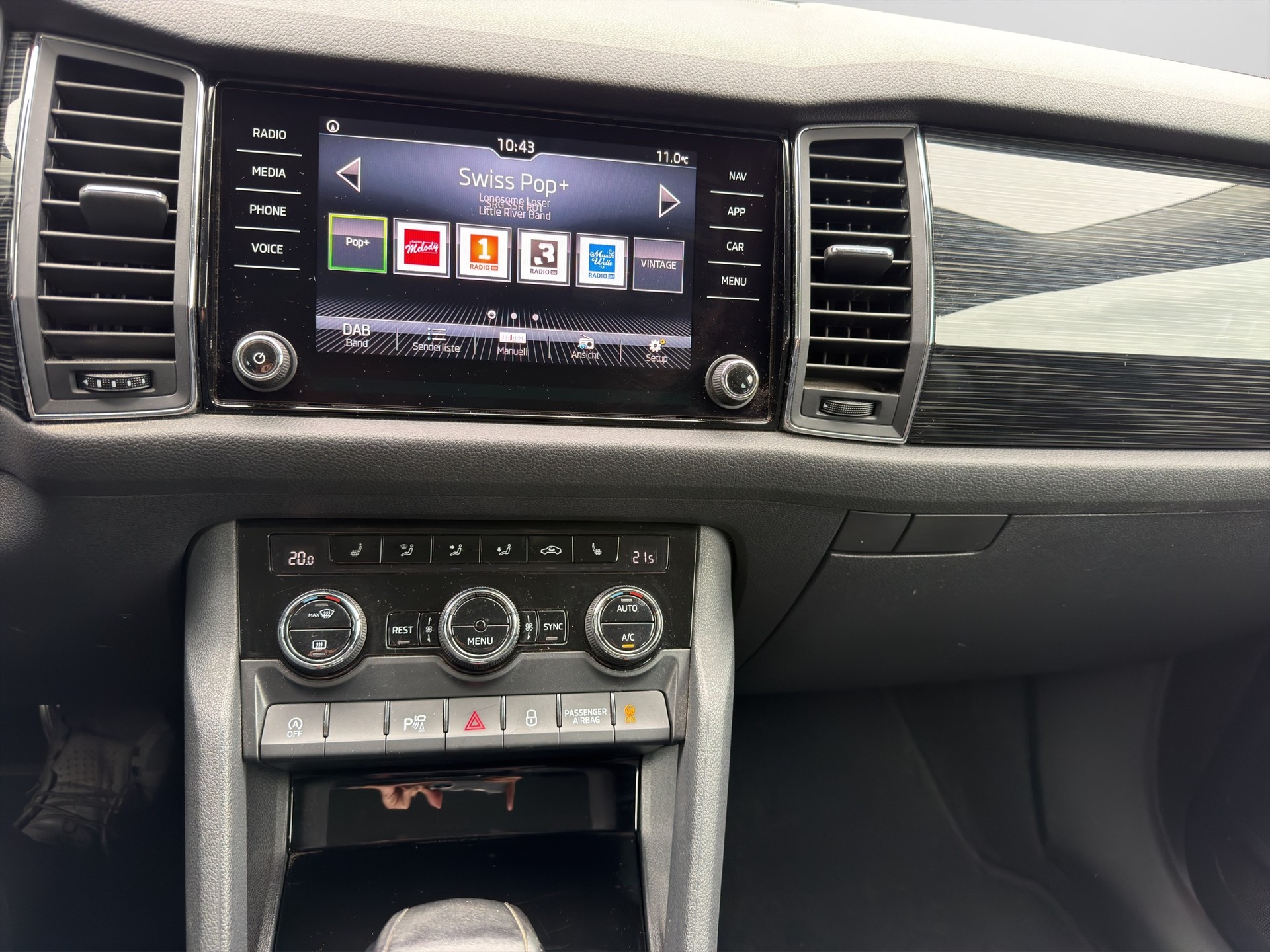 SKODA Kodiaq 2.0 TDI CR Style 4x4 DSG-image-15