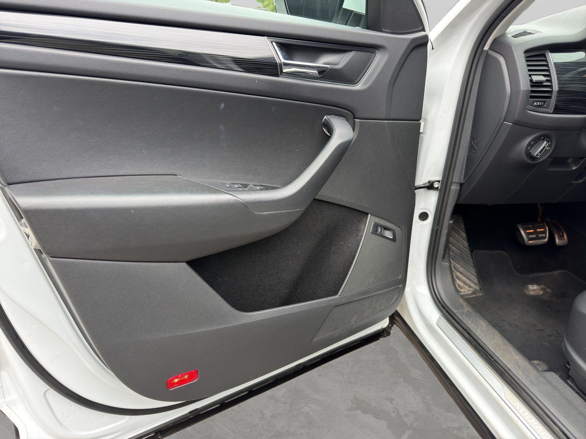 SKODA Kodiaq 2.0 TDI CR Style 4x4 DSG-image-9