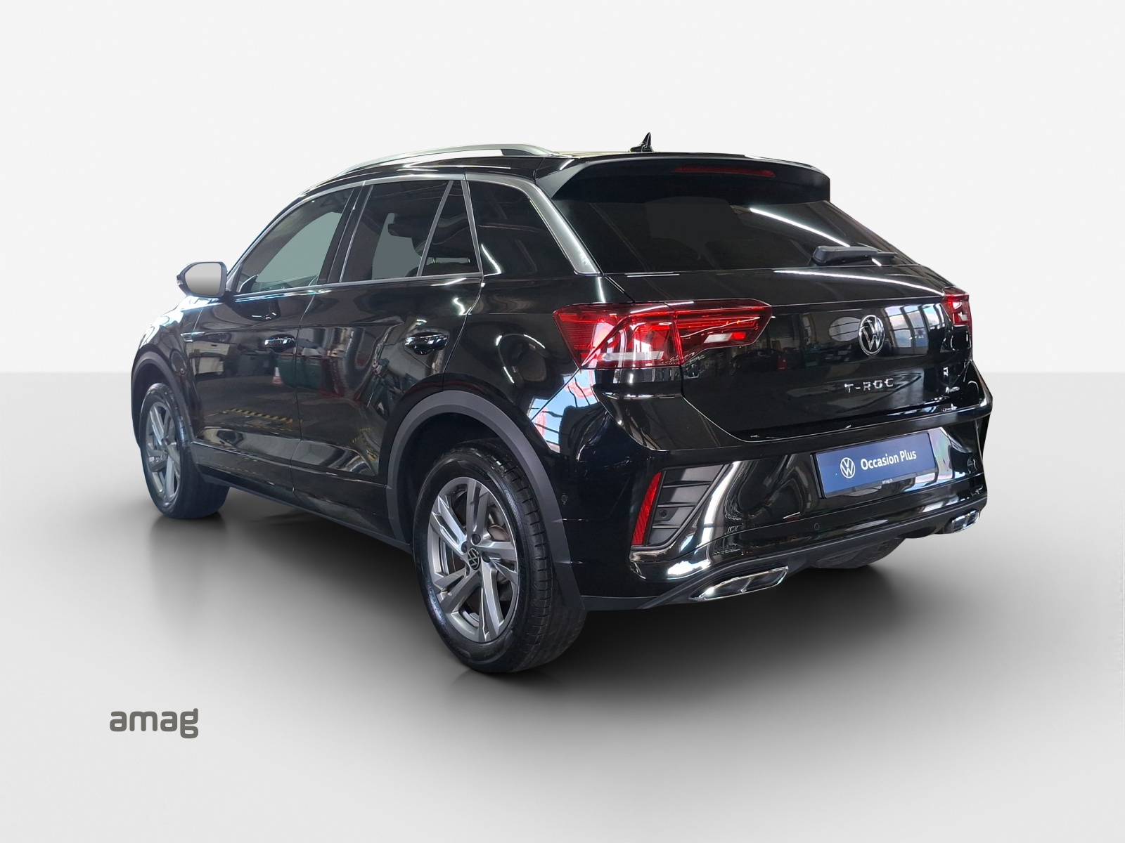 VW T-Roc 2.0 TSI R-Line DSG 4Motion-image-2