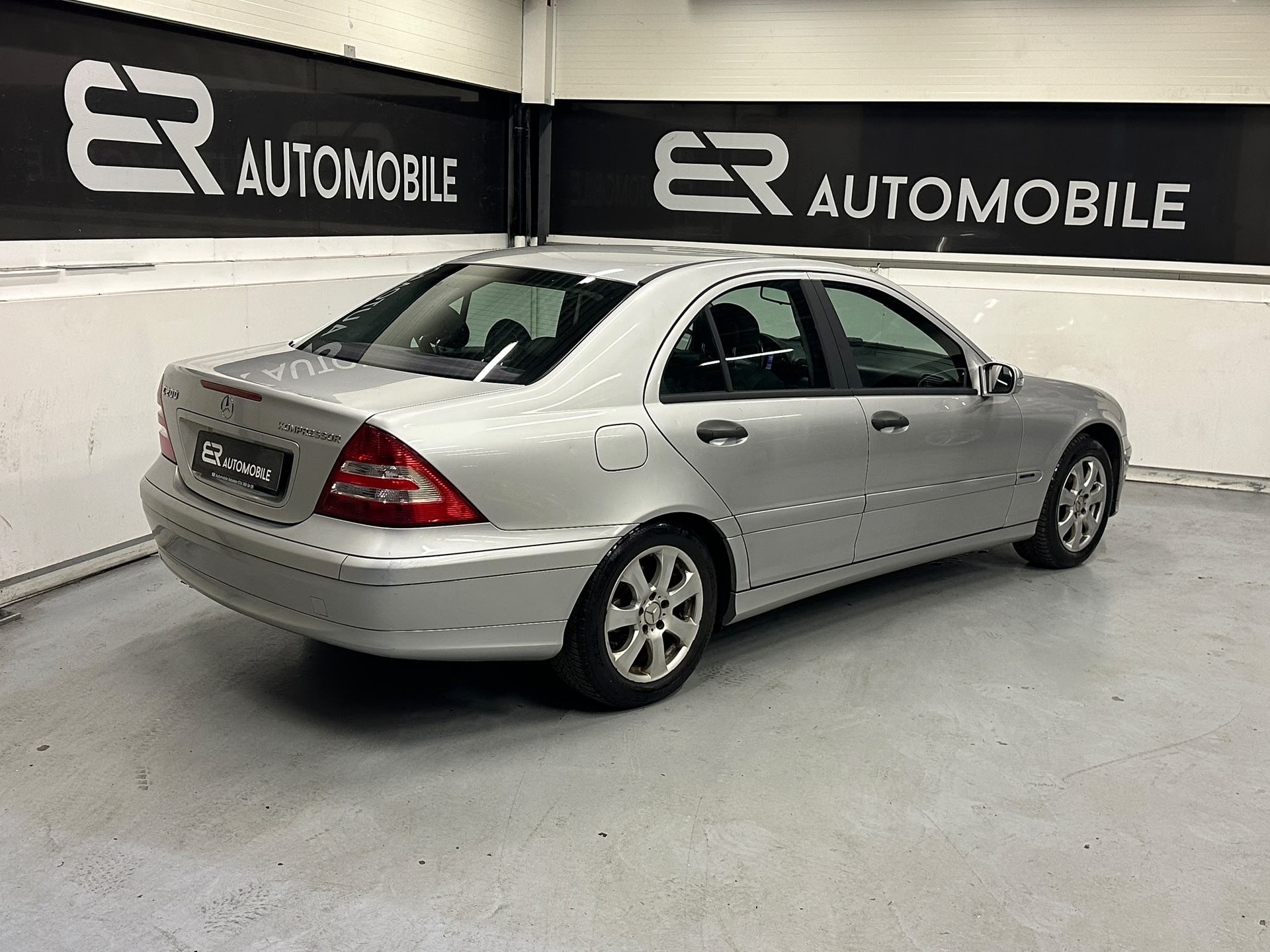 MERCEDES-BENZ C 200 Kompressor Classic-image-4