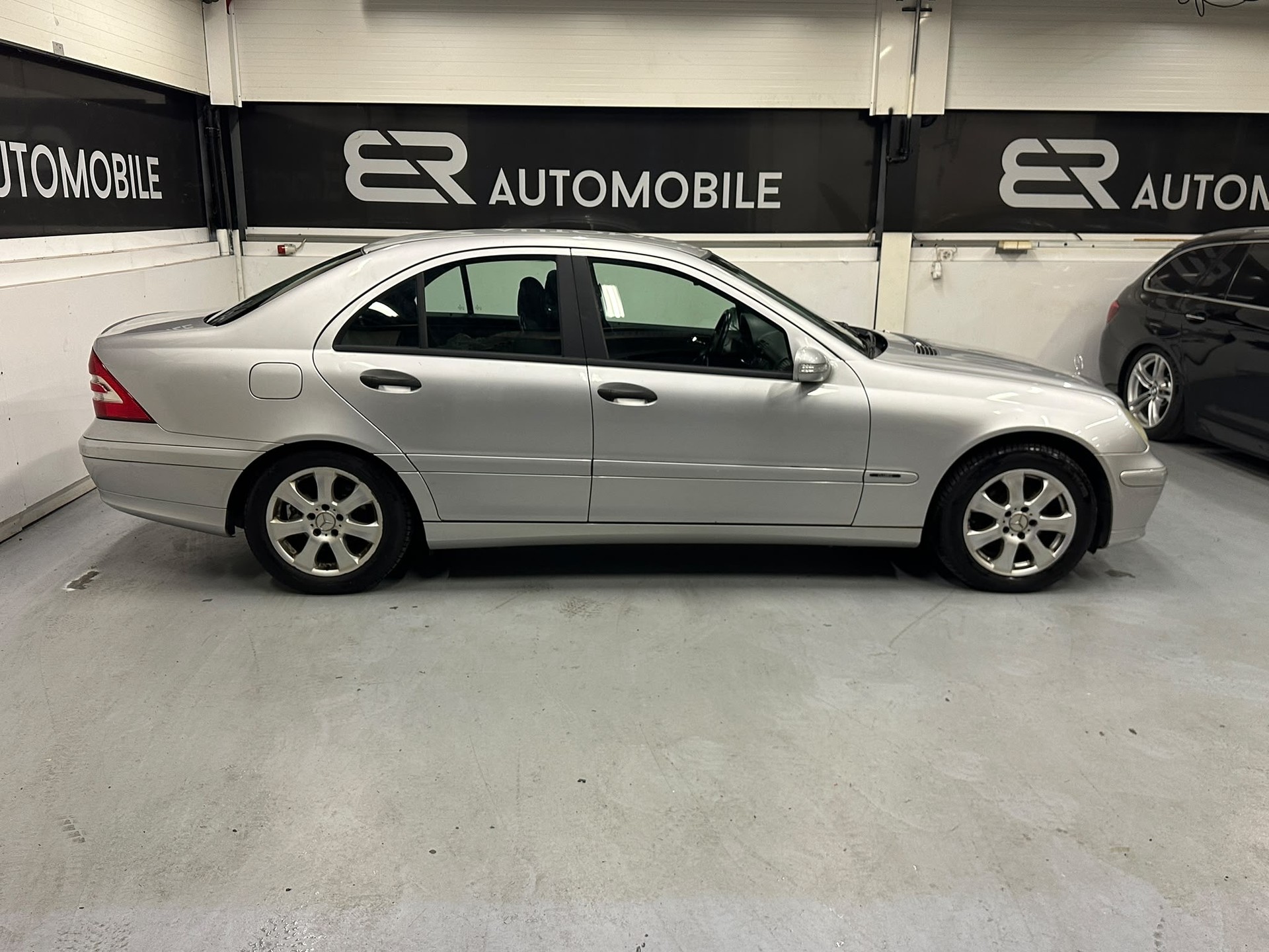 MERCEDES-BENZ C 200 Kompressor Classic-image-7