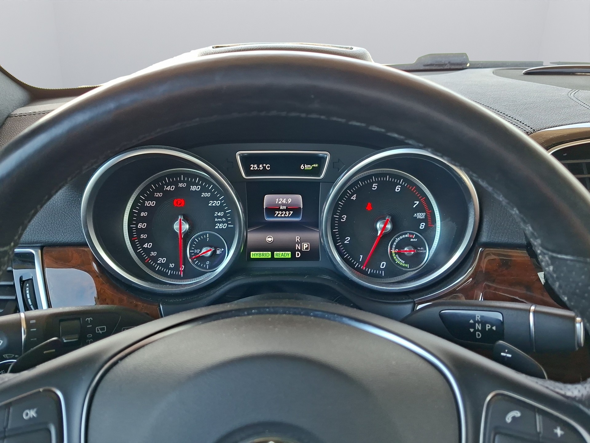 MERCEDES-BENZ GLE 500 e 4Matic 7G-Tronic-image-16