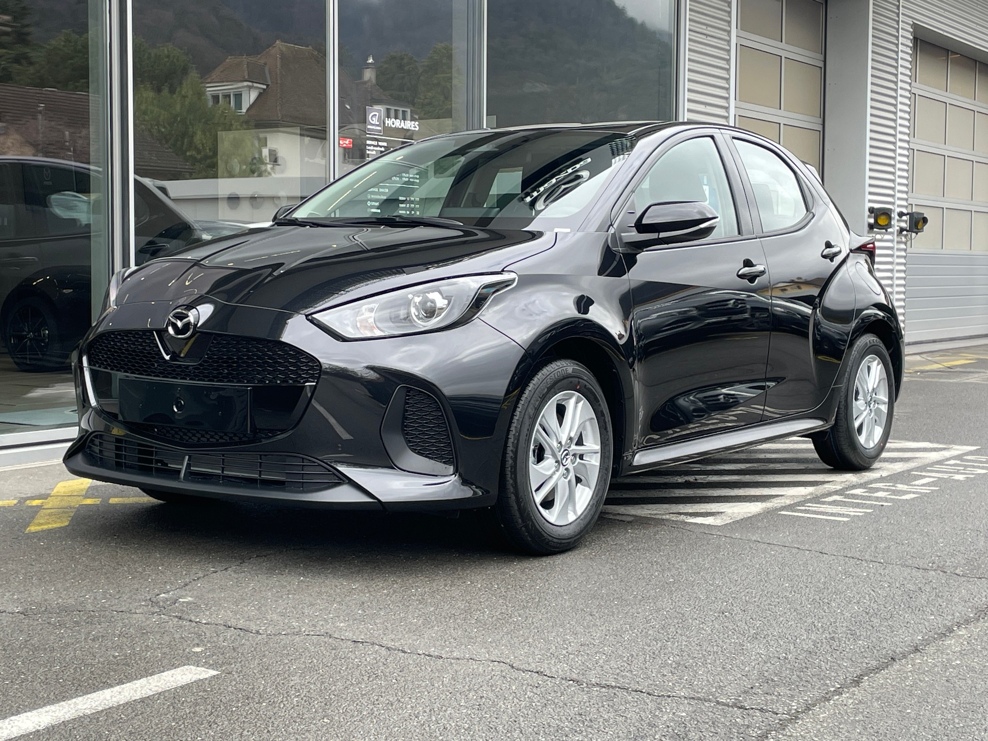 MAZDA 2 Hybrid Centre-line-image-0
