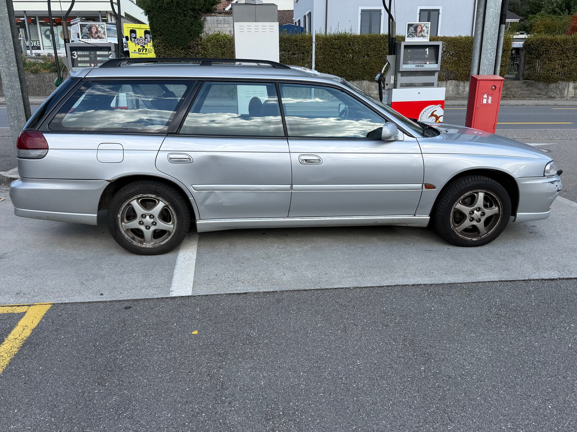 SUBARU Legacy 2.5 SST Limited A-image-4
