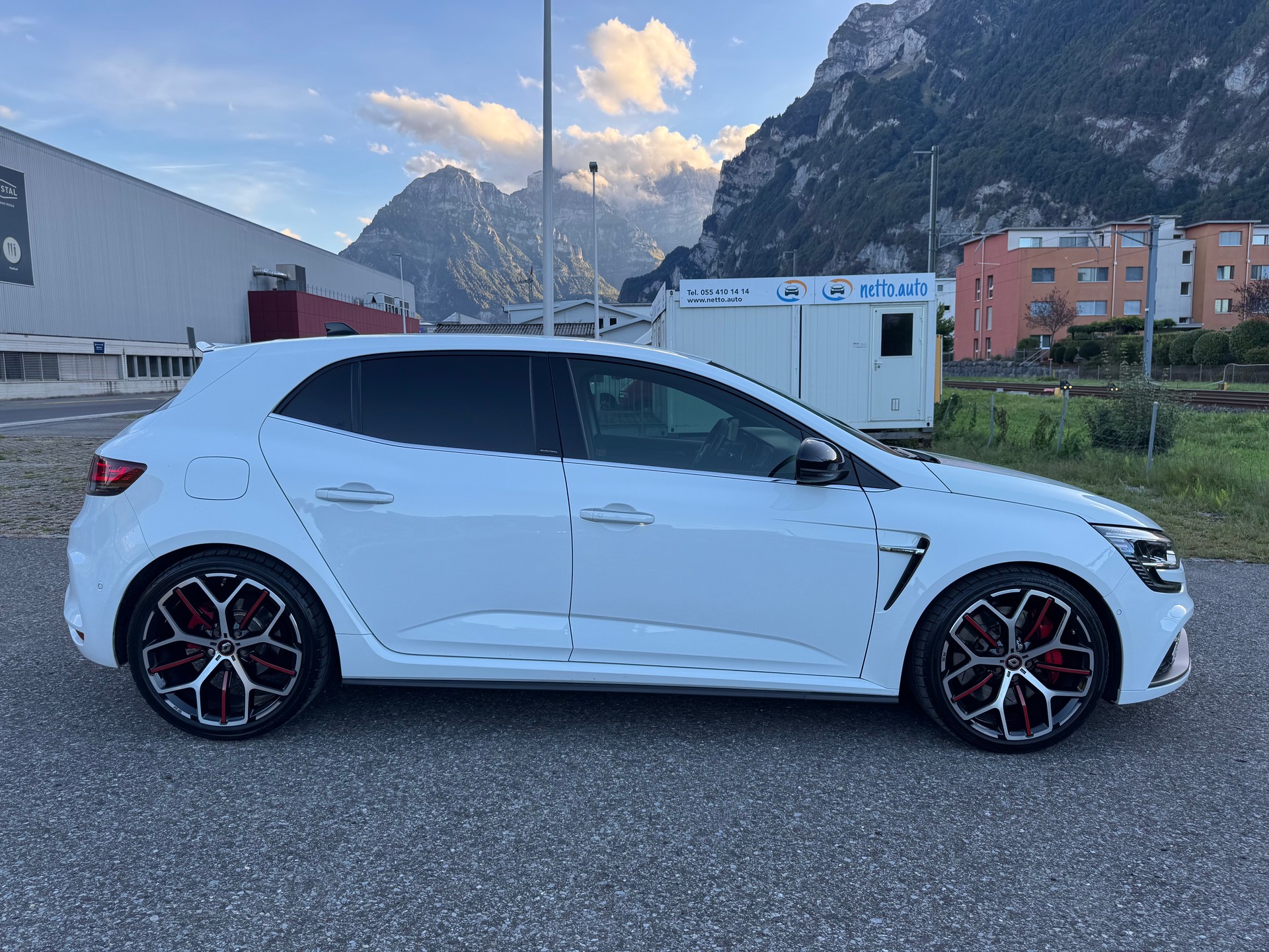 RENAULT Mégane Trophy 300 EDC-image-6
