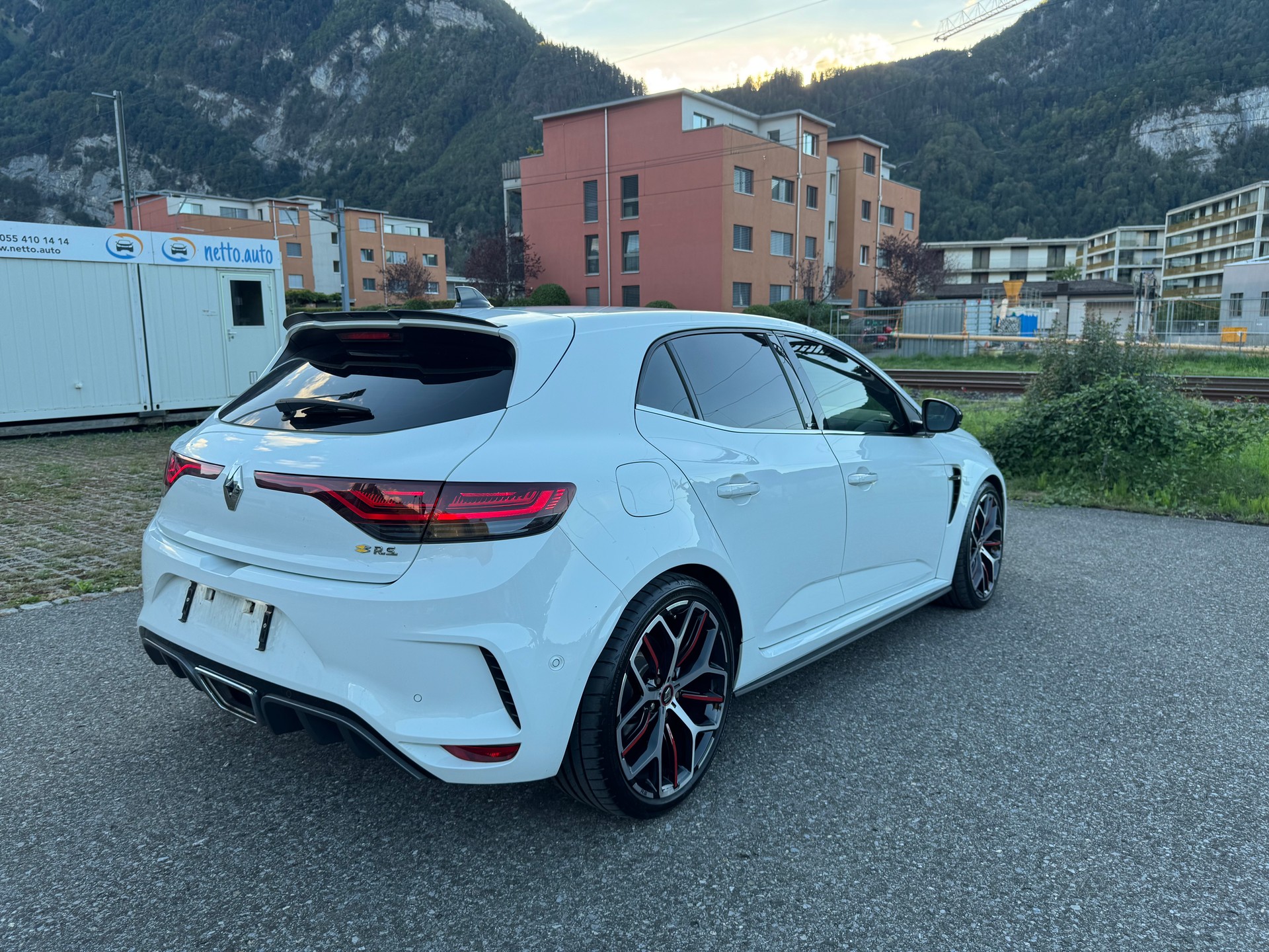 RENAULT Mégane Trophy 300 EDC-image-3
