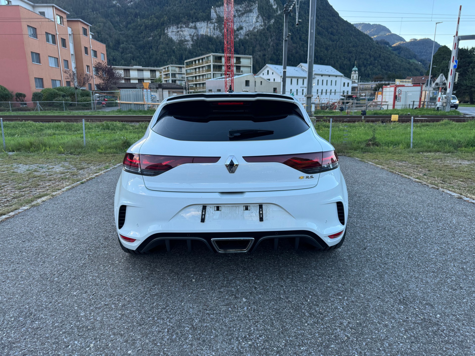 RENAULT Mégane Trophy 300 EDC-image-5