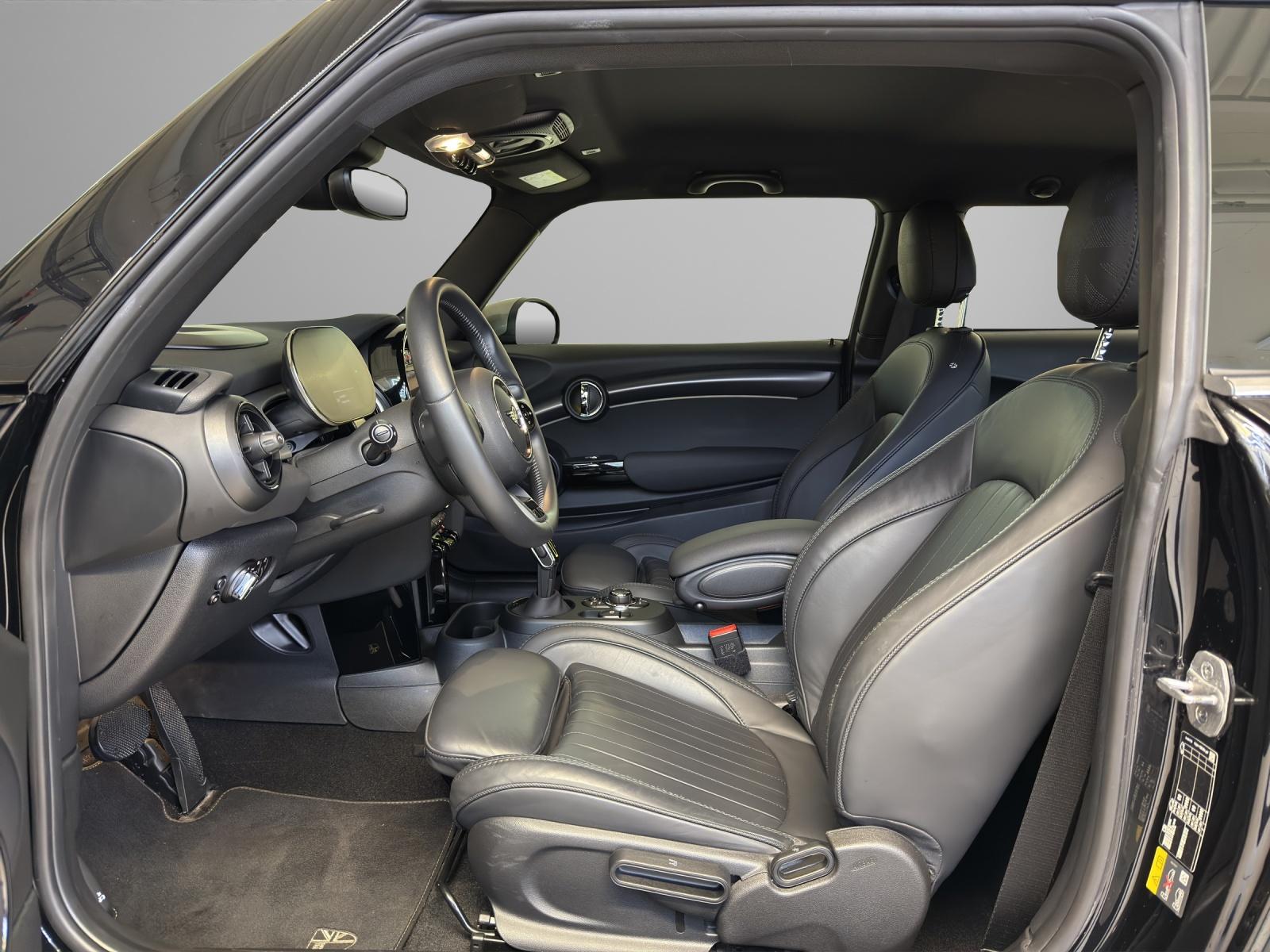 MINI Cooper SE-image-11