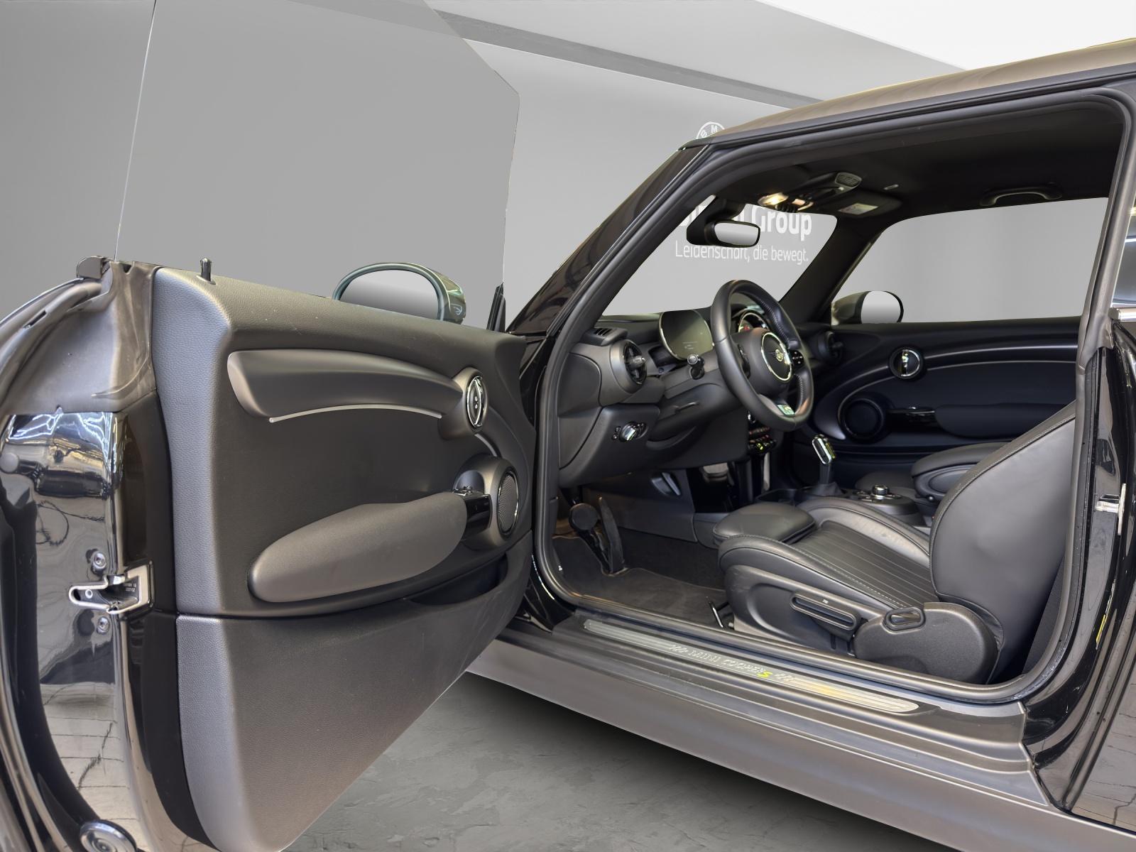 MINI Cooper SE-image-10